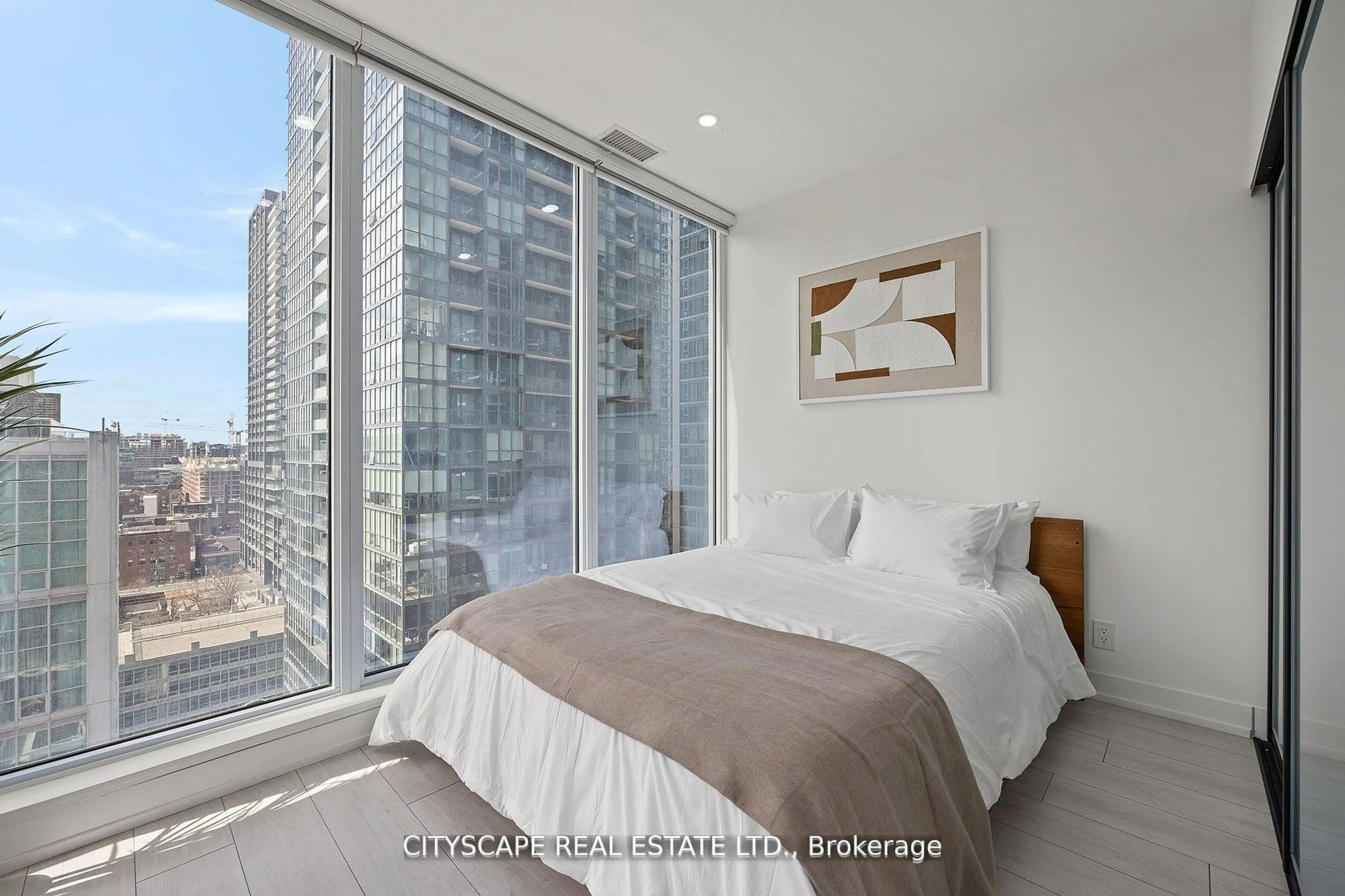 Bedroom with bed, unknown for 55 Mercer St #1802, Toronto Ontario M5V 1H2