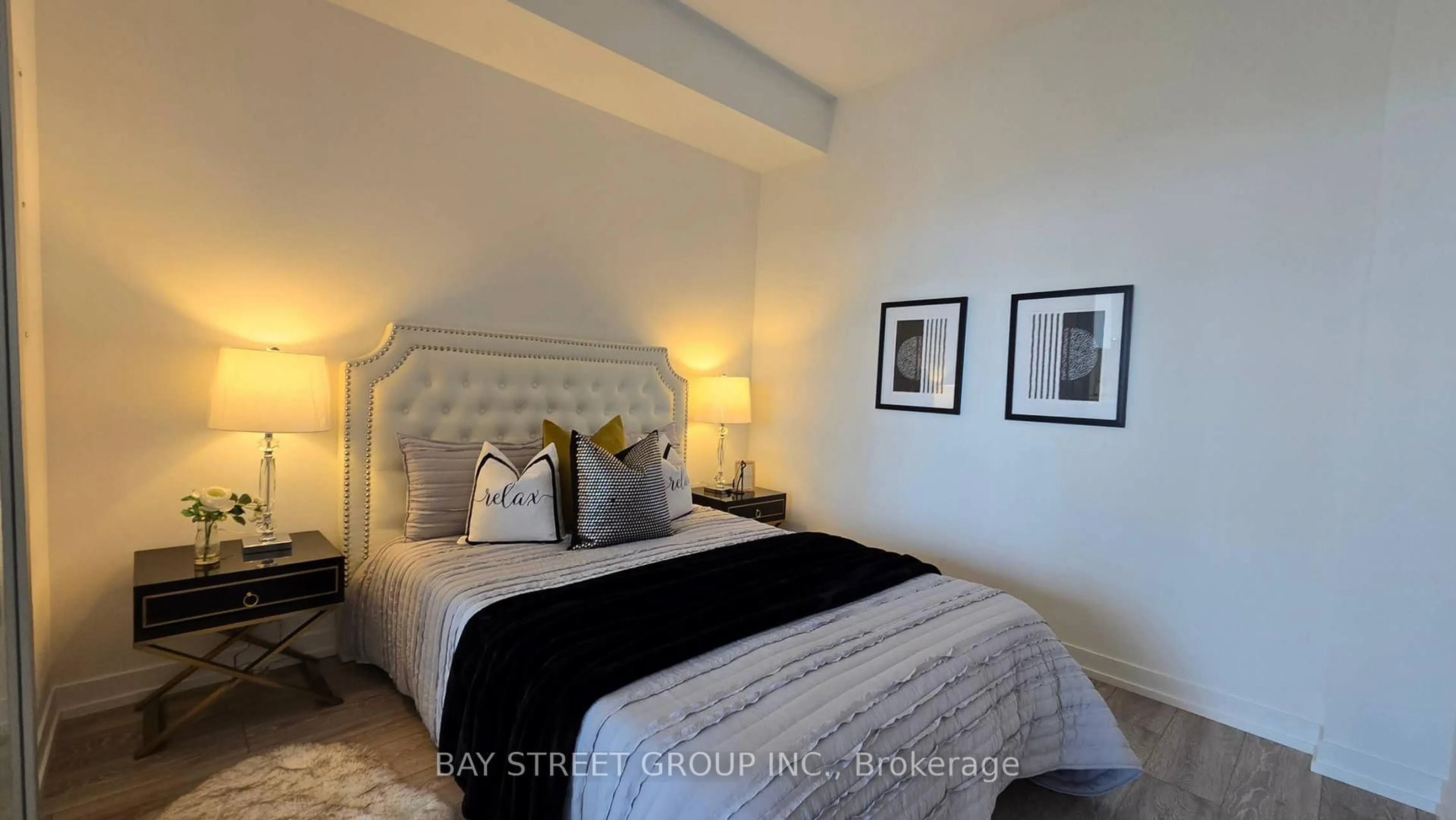 Bedroom with bed, unknown for 2020 Bathurst St #1909, Toronto Ontario M5P 0A6