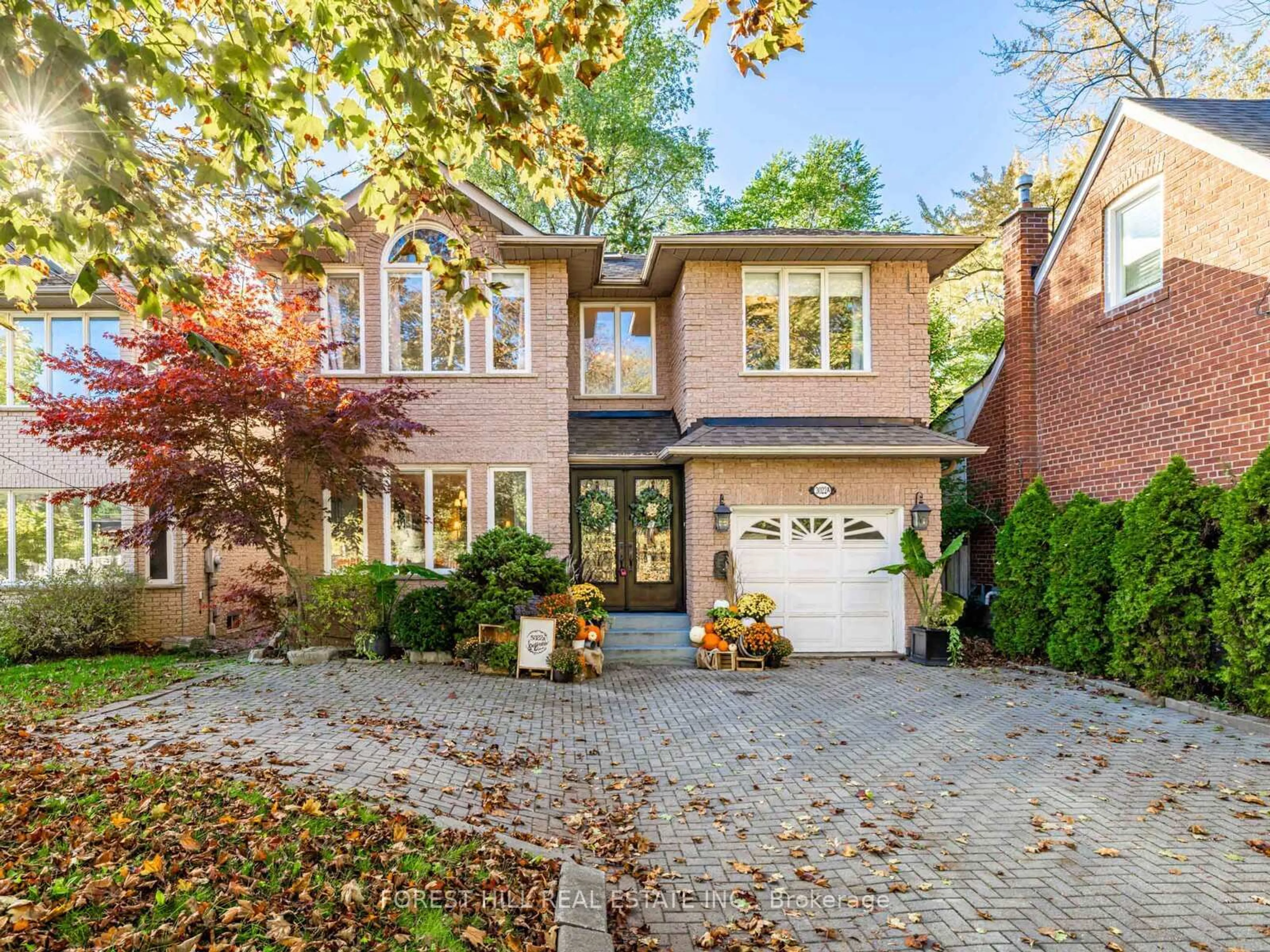 Home with brick exterior material, street for 3022A Bayview Ave, Toronto Ontario M2N 5L1