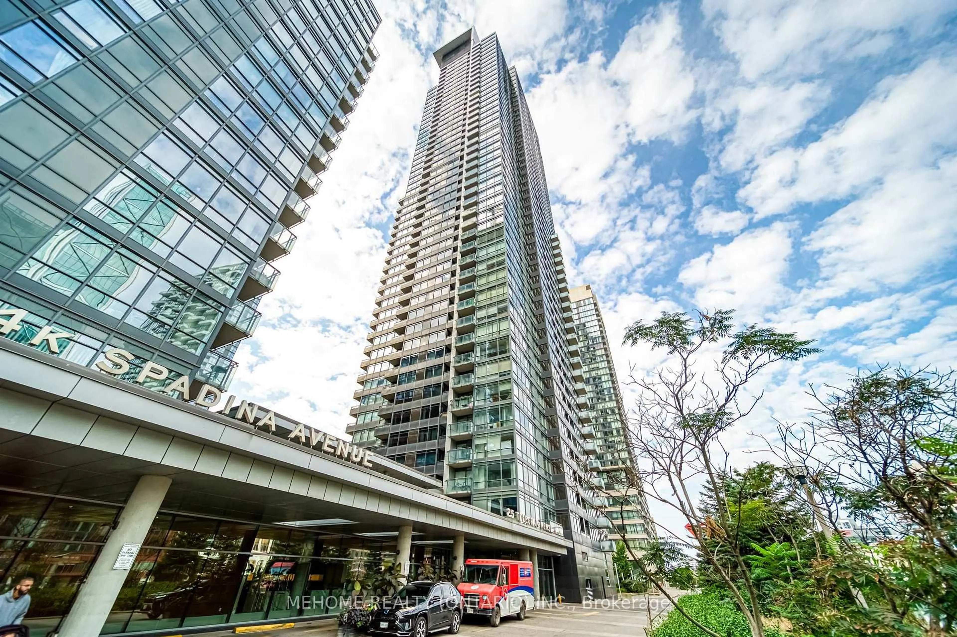 Indoor foyer for 25 Telegram Mews #1902, Toronto Ontario M5V 3Z1