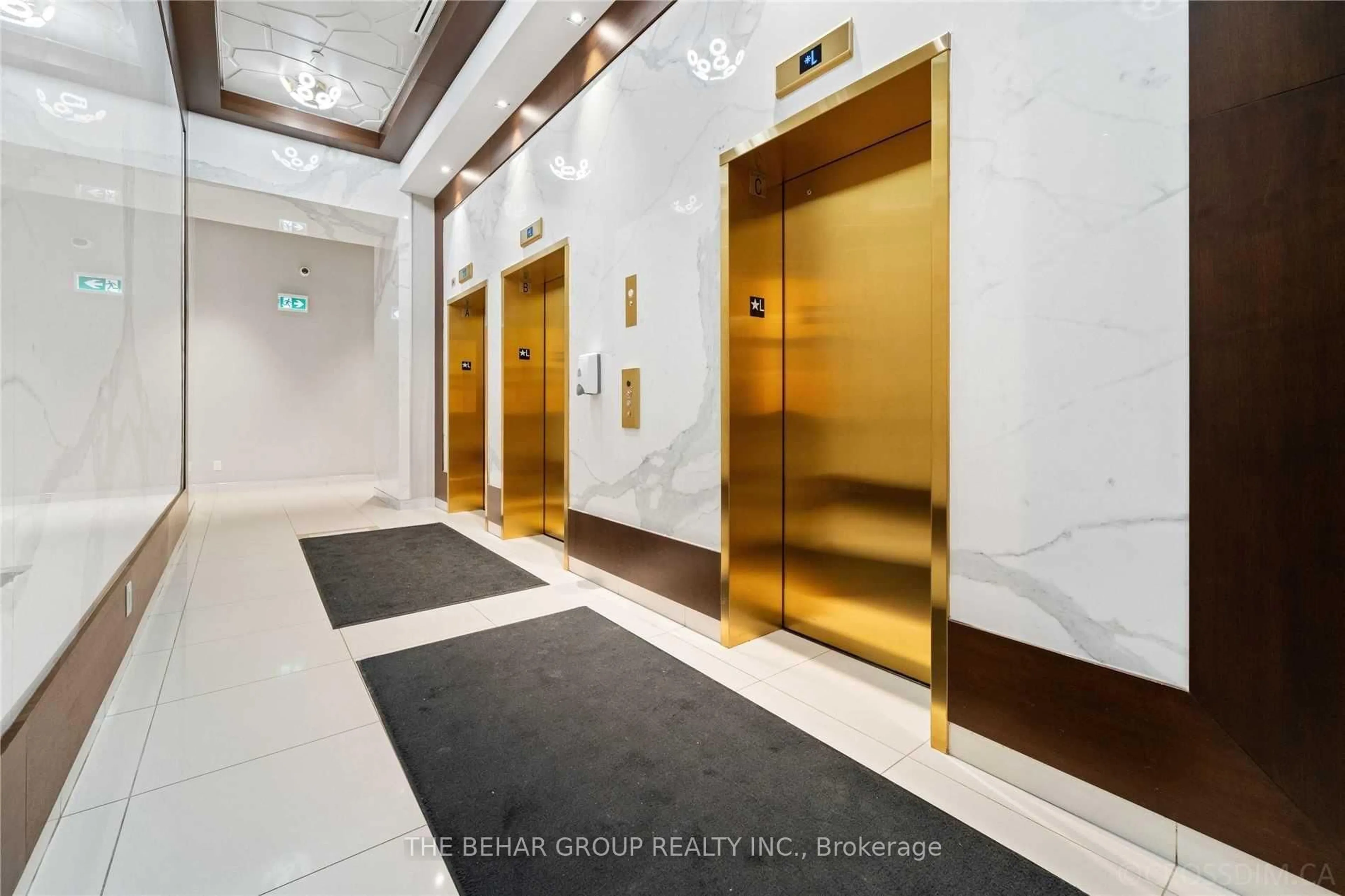 Indoor foyer for 591 Sheppard Ave #822, Toronto Ontario M2K 1B4