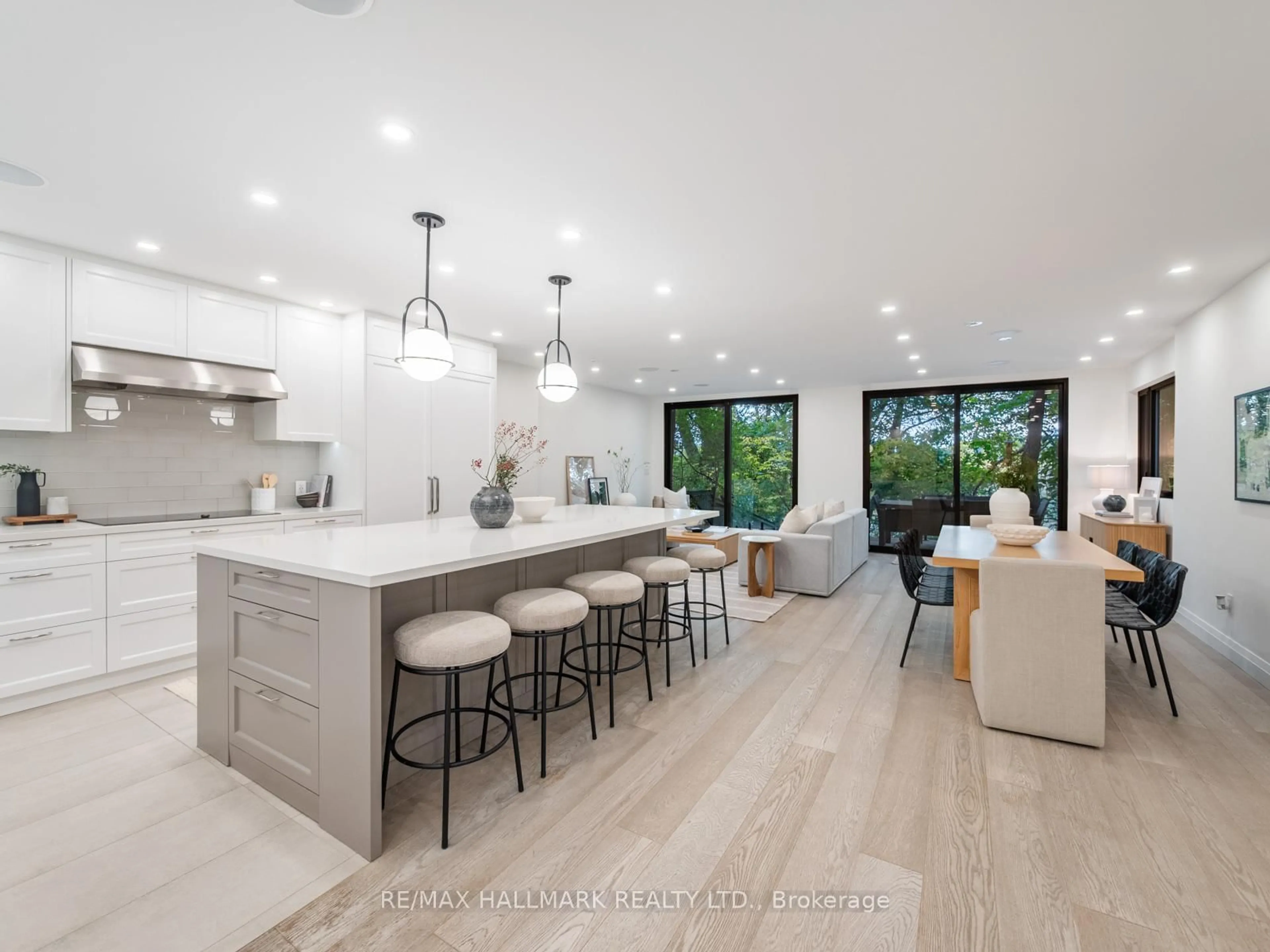 Open concept kitchen, unknown for 11 Craig Cres, Toronto Ontario M4G 2N6