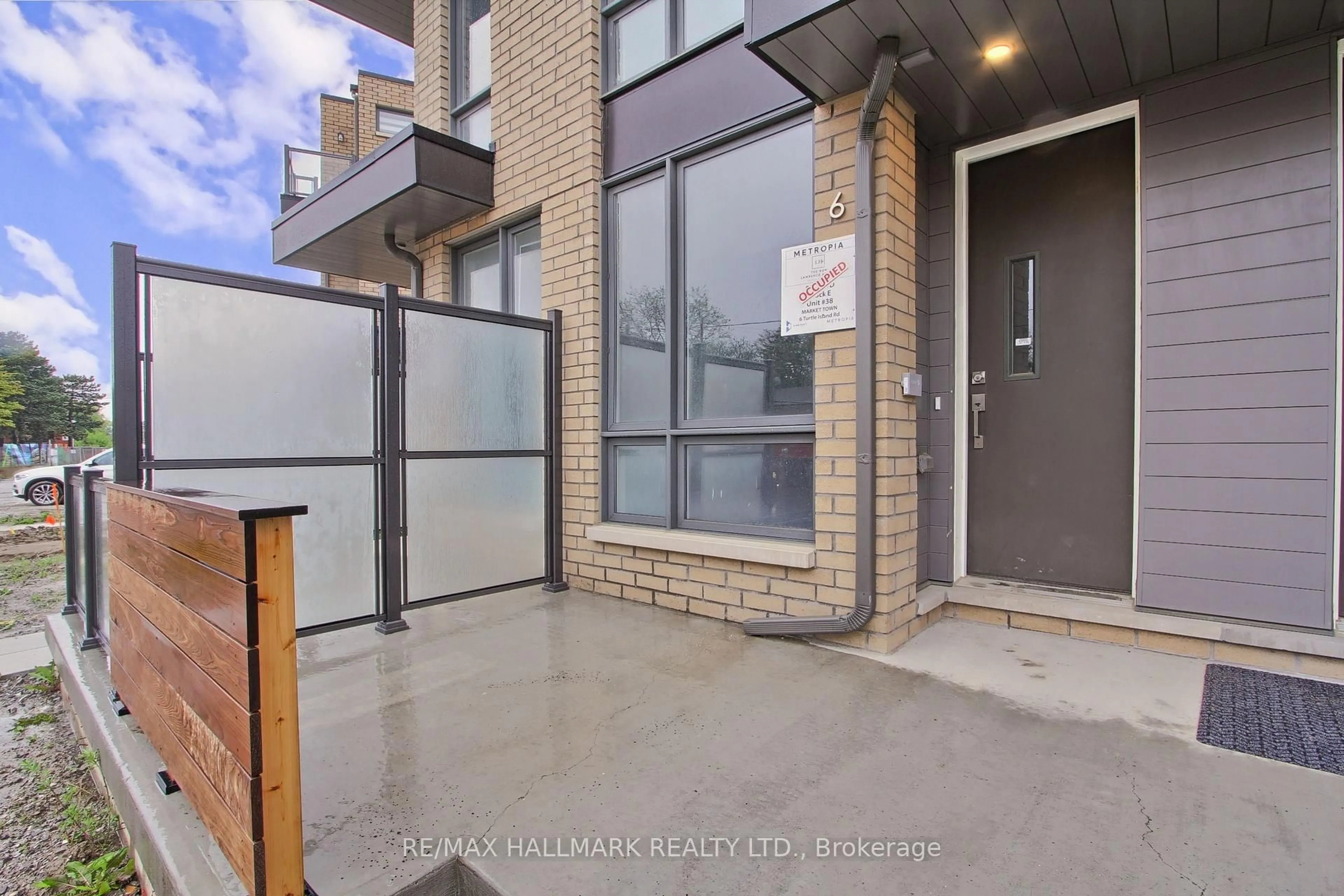 Unknown for 6 Turtle Island Rd, Toronto Ontario M6A 2M5