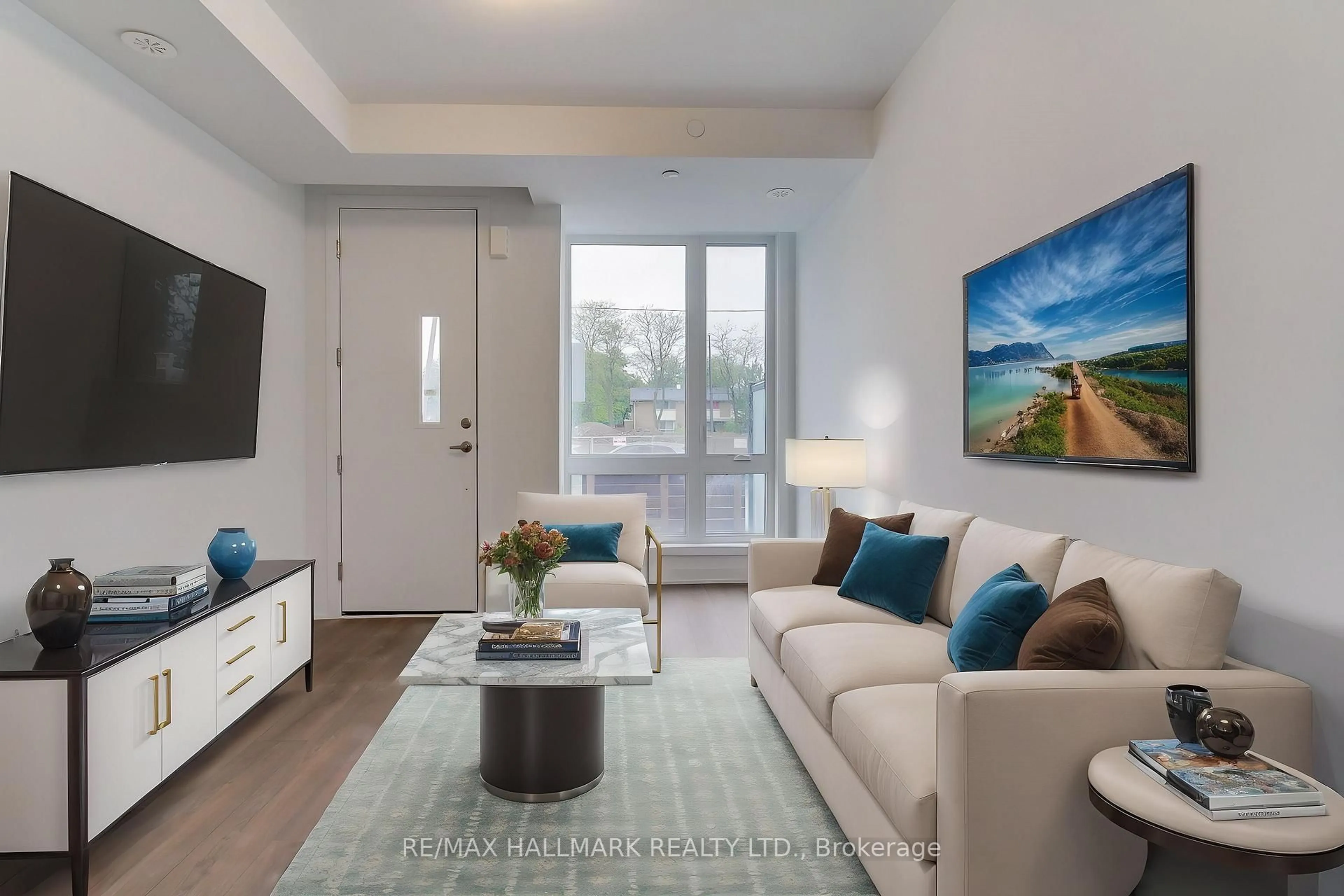 Living room with furniture, unknown for 6 Turtle Island Rd, Toronto Ontario M6A 2M5