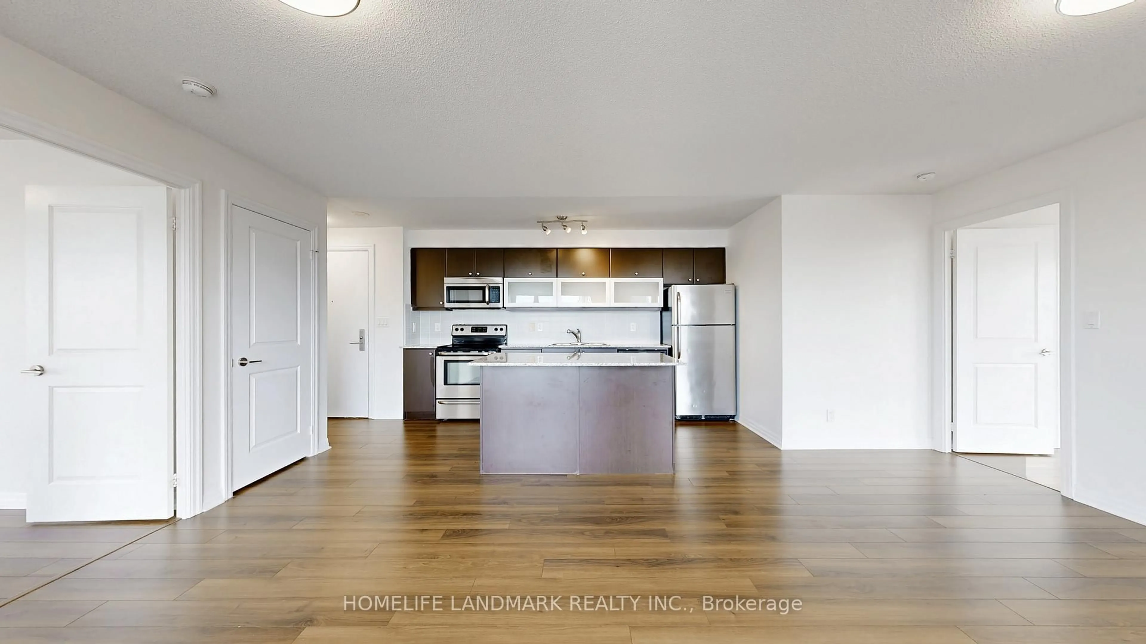 Standard kitchen, wood/laminate floor for 2015 Sheppard Ave #1704, Toronto Ontario M2J 0B3