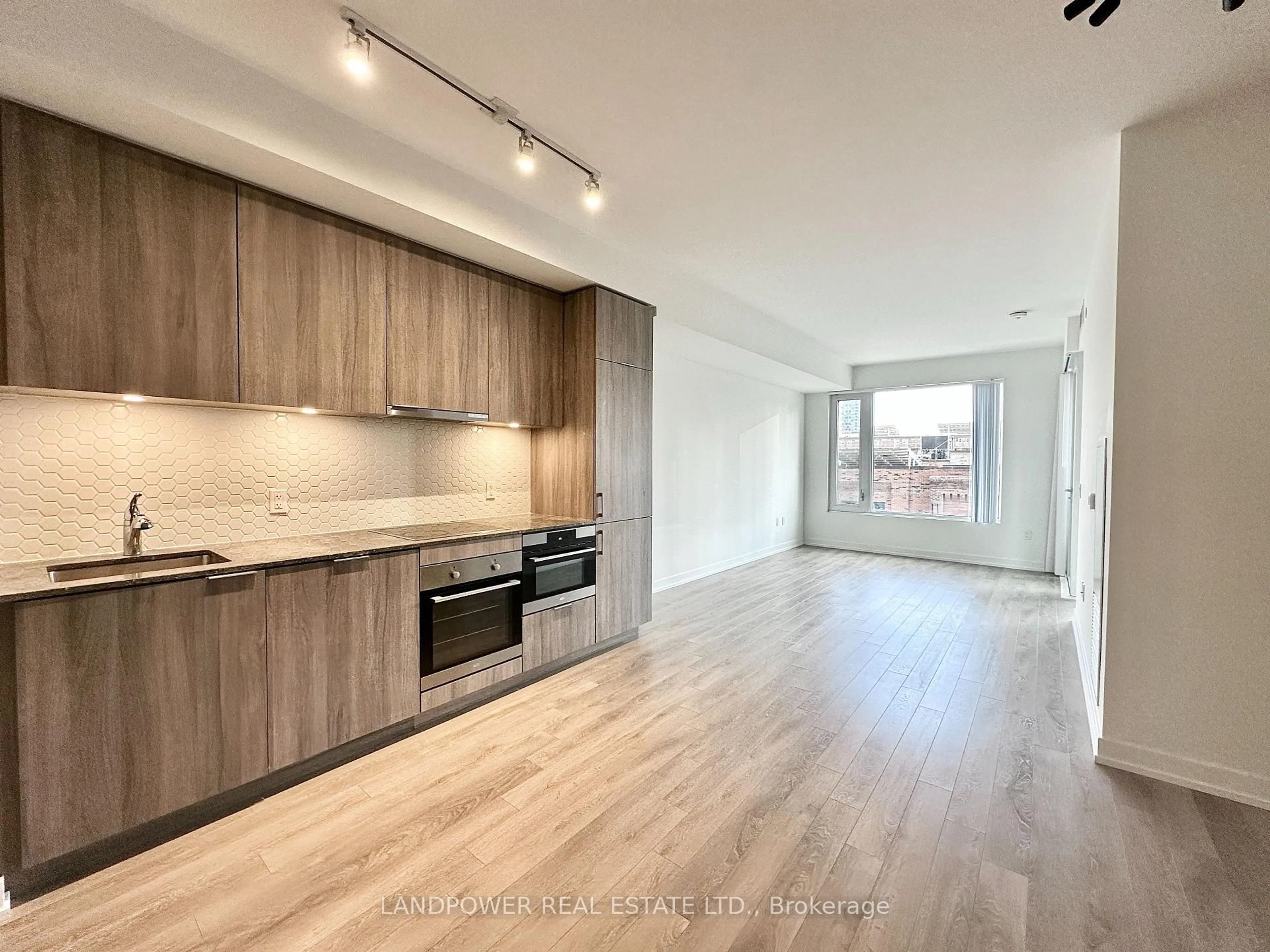 Open concept kitchen, unknown for 158 Front St #401, Toronto Ontario M5A 1E5