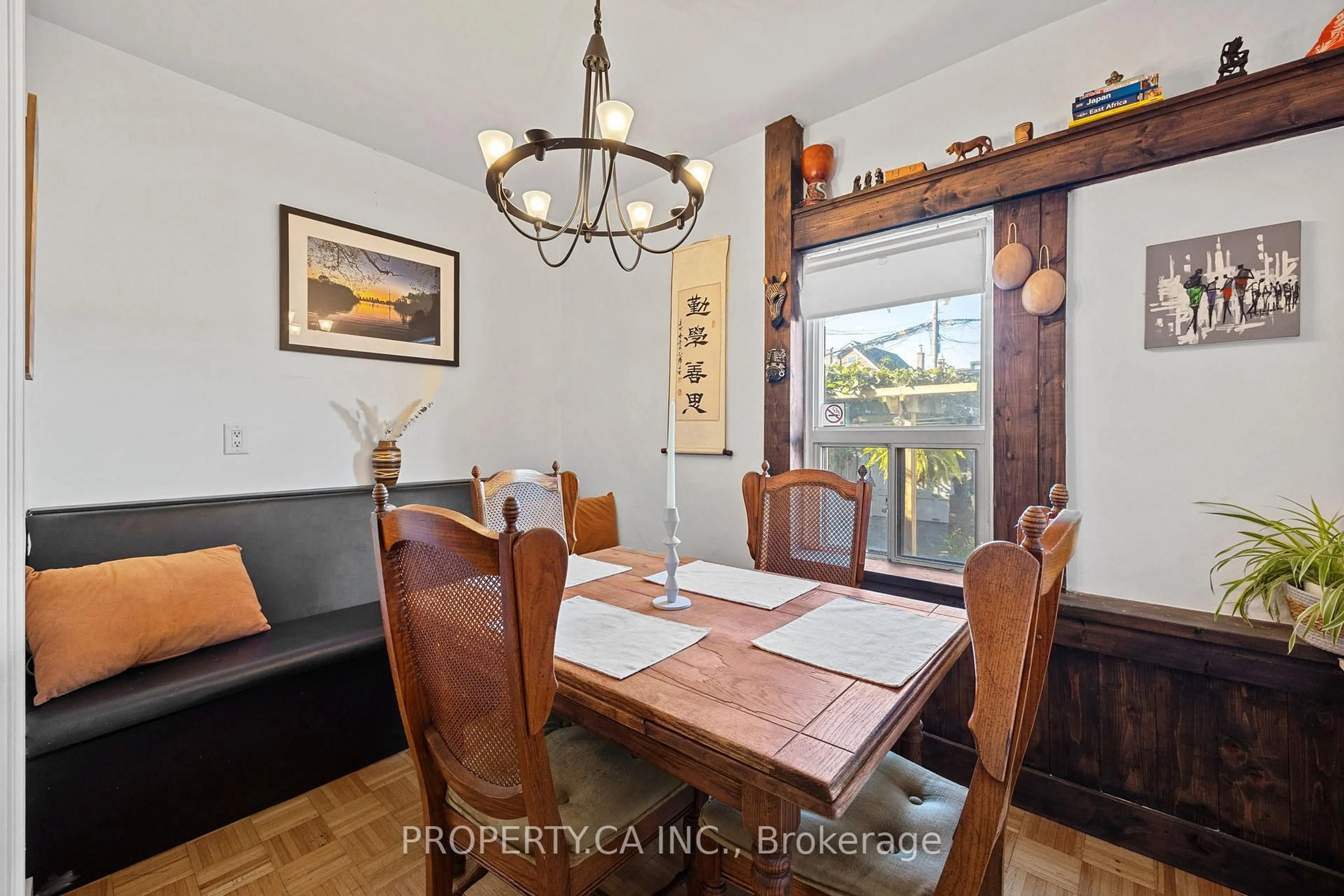 Dining room, wood/laminate floor for 396 Roxton Rd, Toronto Ontario M6G 3R2