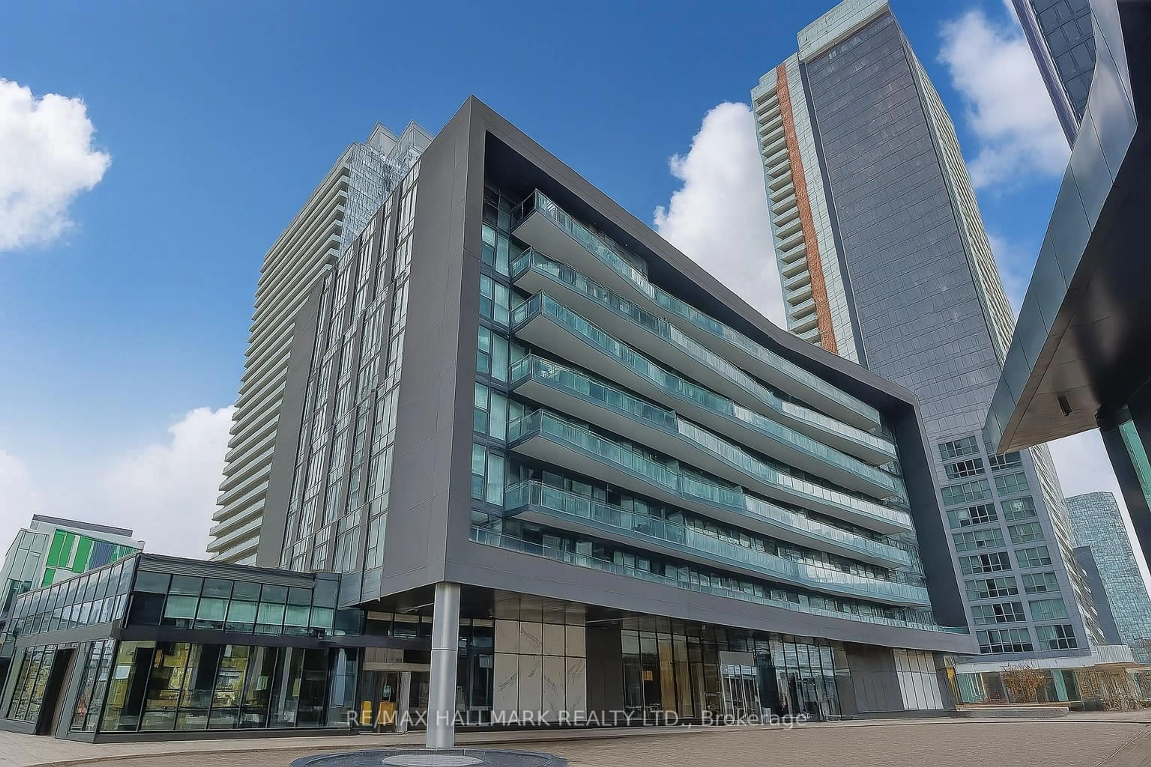 Indoor foyer for 90 Queens Wharf Rd #506, Toronto Ontario M5V 0E6