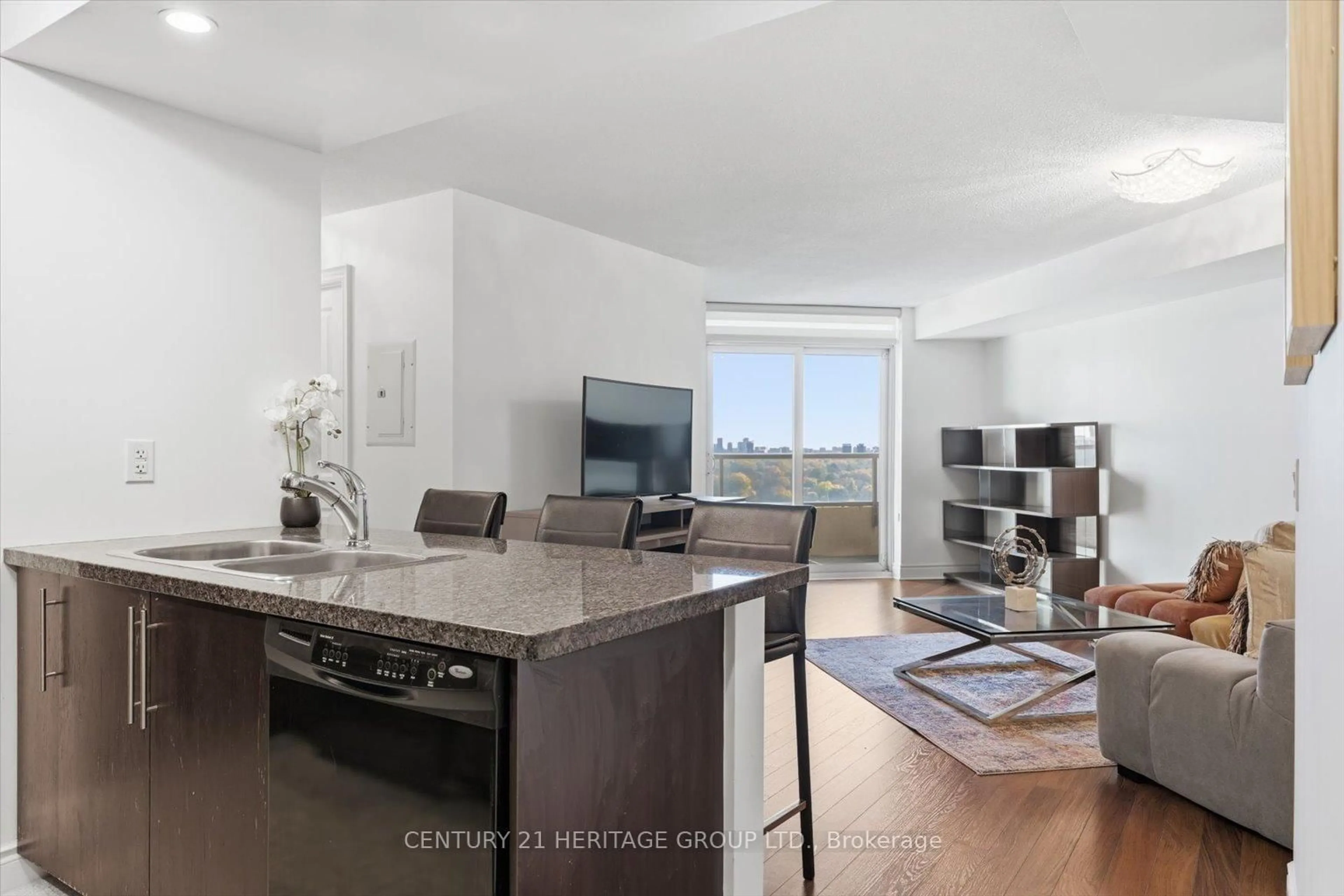 A pic of a room for 500 Doris Ave #1325, Toronto Ontario M2N 0C1