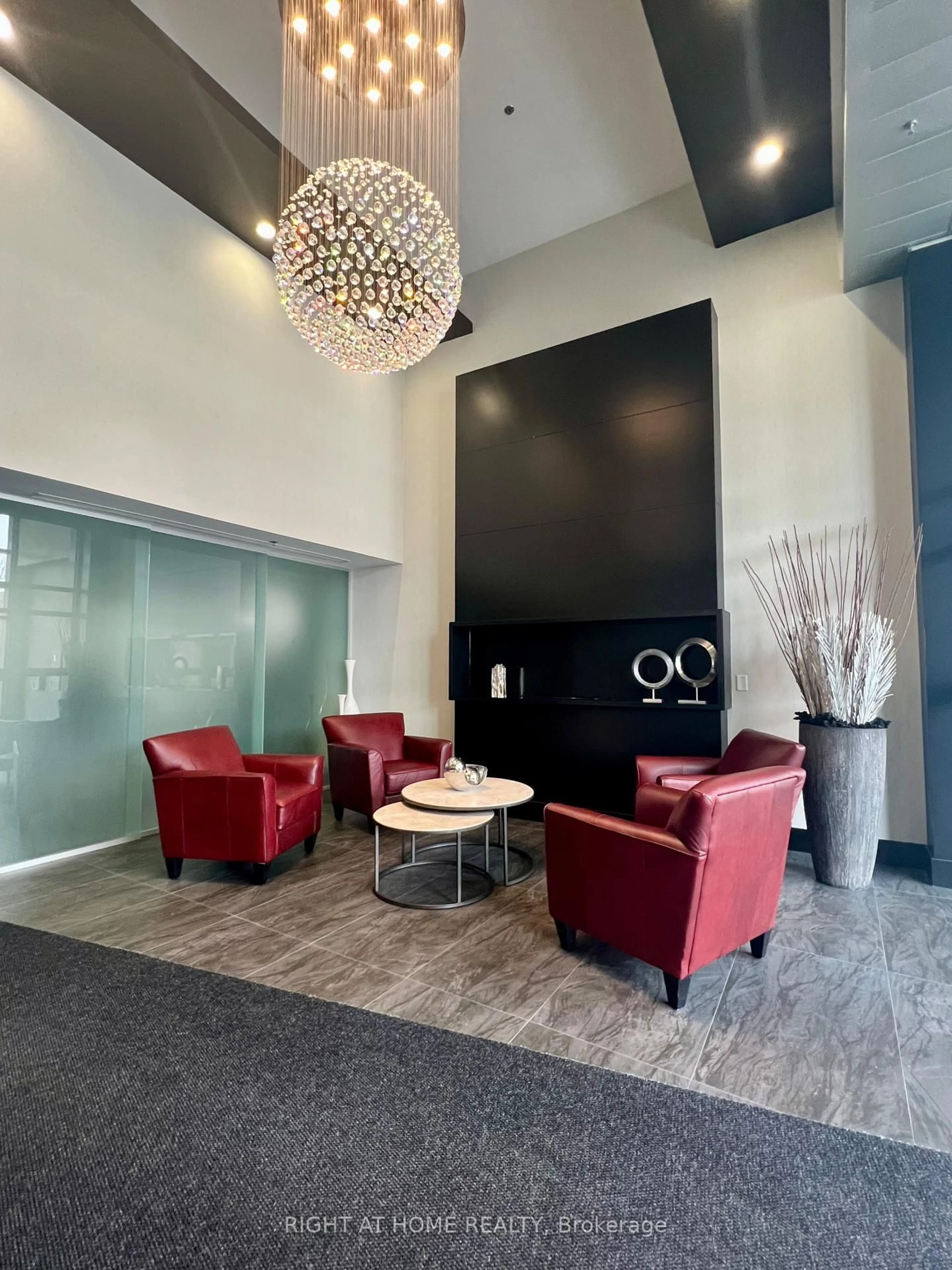 Lobby for 120 Dallimore Circ #628, Toronto Ontario M3C 4J1