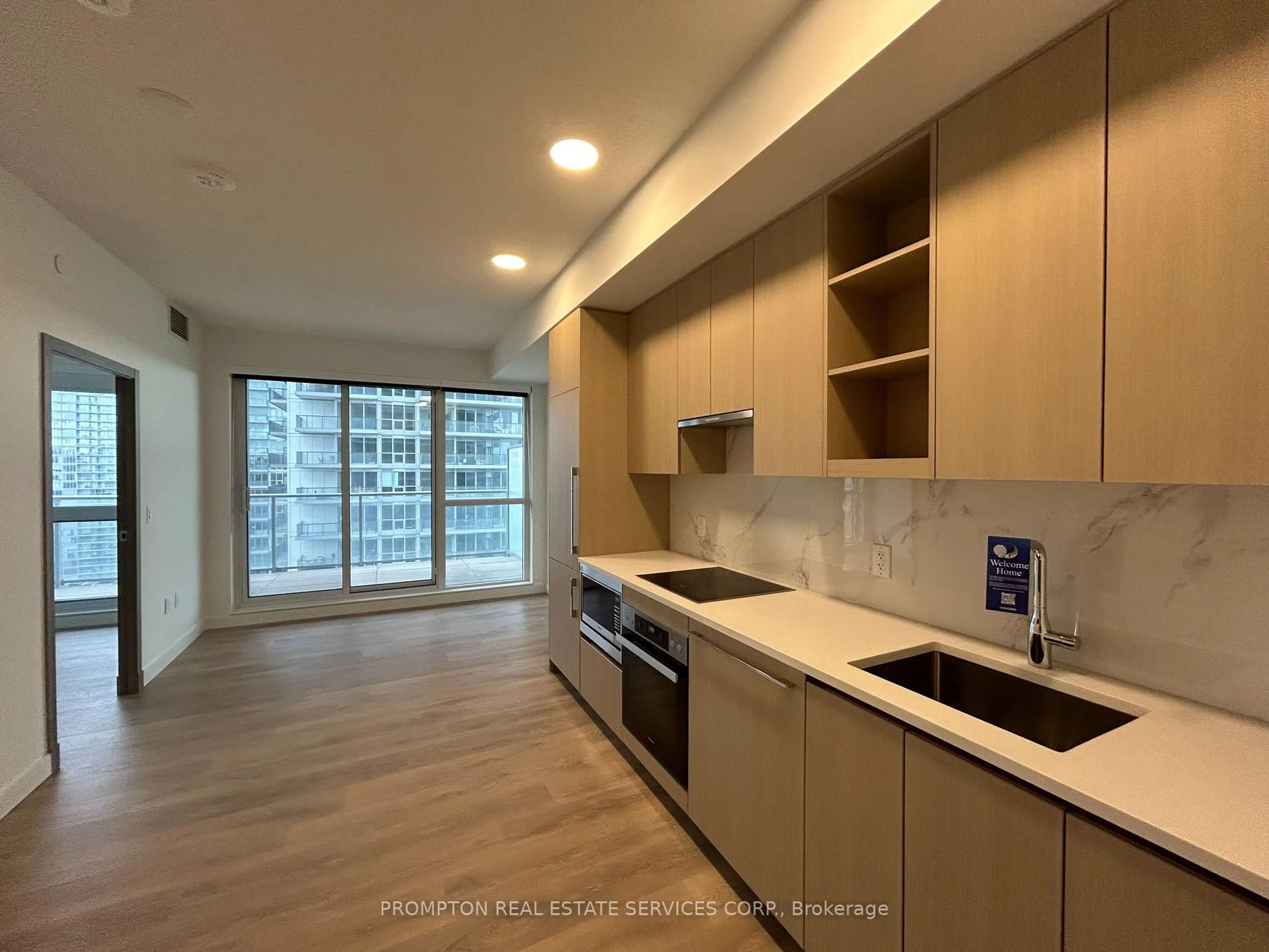 Standard kitchen, unknown for 27 McMahon Dr #1615, Toronto Ontario M2K 0J2