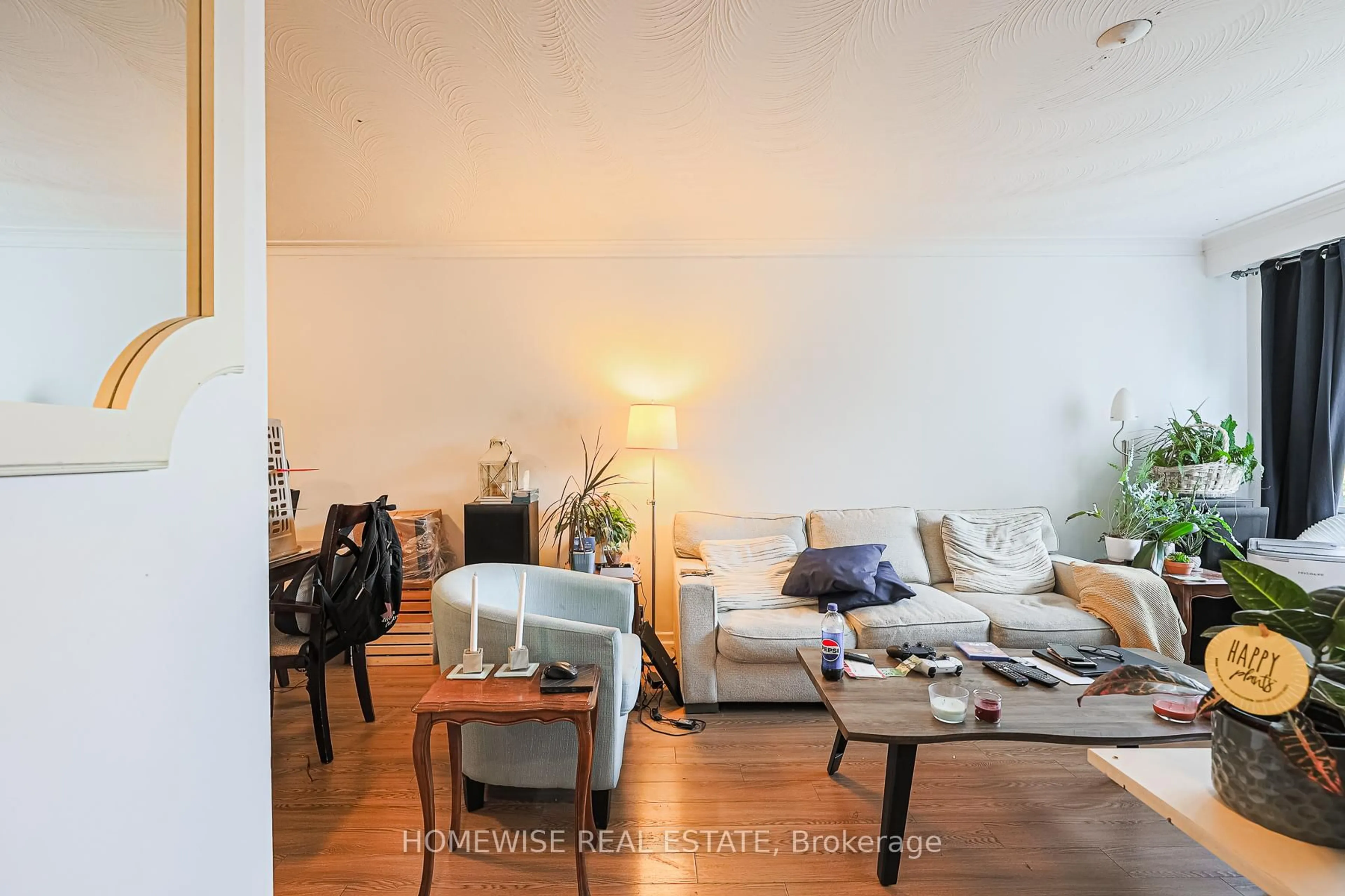 Living room with furniture, unknown for 4 Lanark Ave, Toronto Ontario M6C 2B3