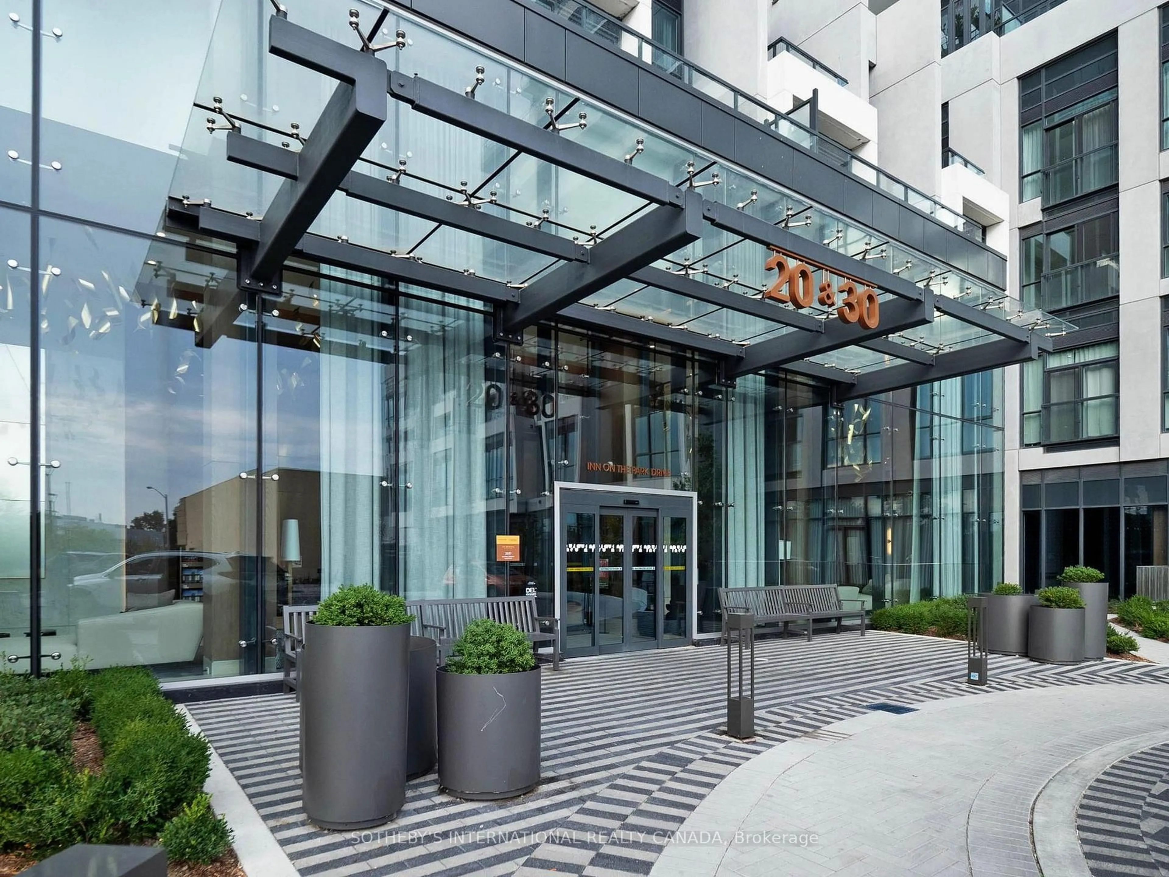 Unknown for 30 Inn On the Park Dr #518, Toronto Ontario M3C 0P7