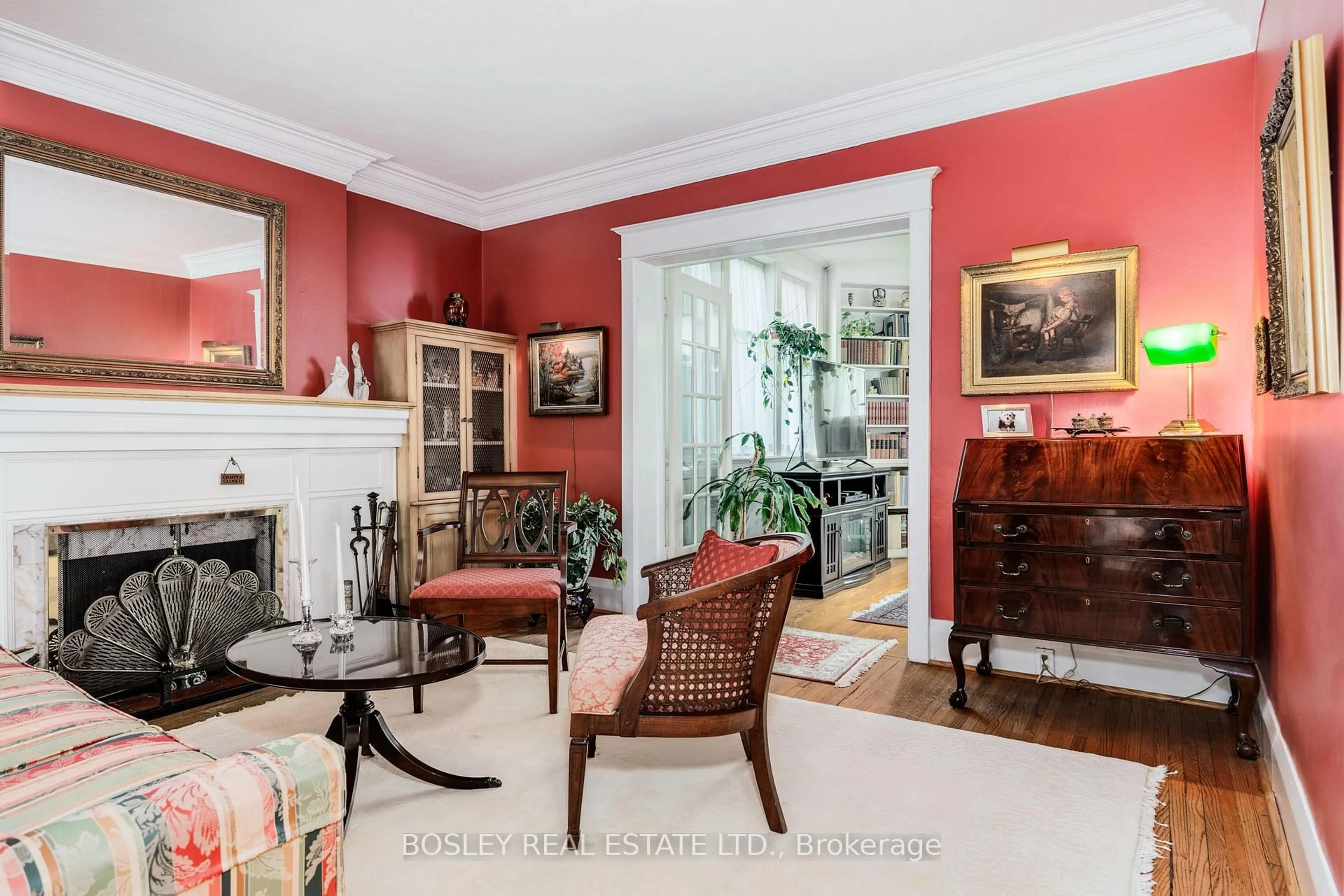 Living room with furniture, unknown for 8 Dawlish Ave, Toronto Ontario M4N 1H1