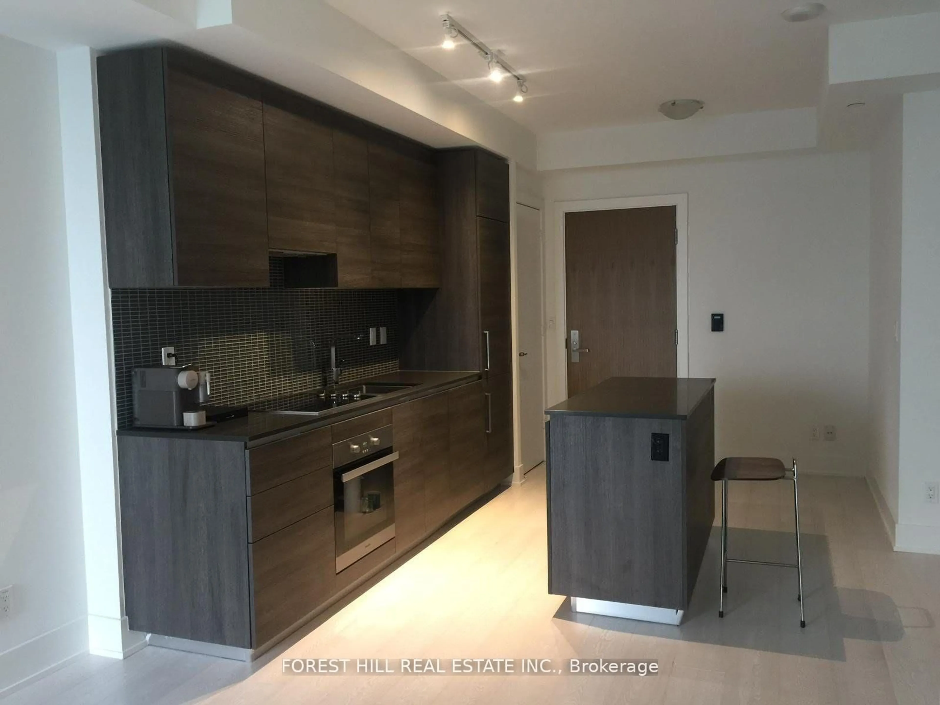 Unknown for 200 Bloor St #1708, Toronto Ontario M5S 1T8