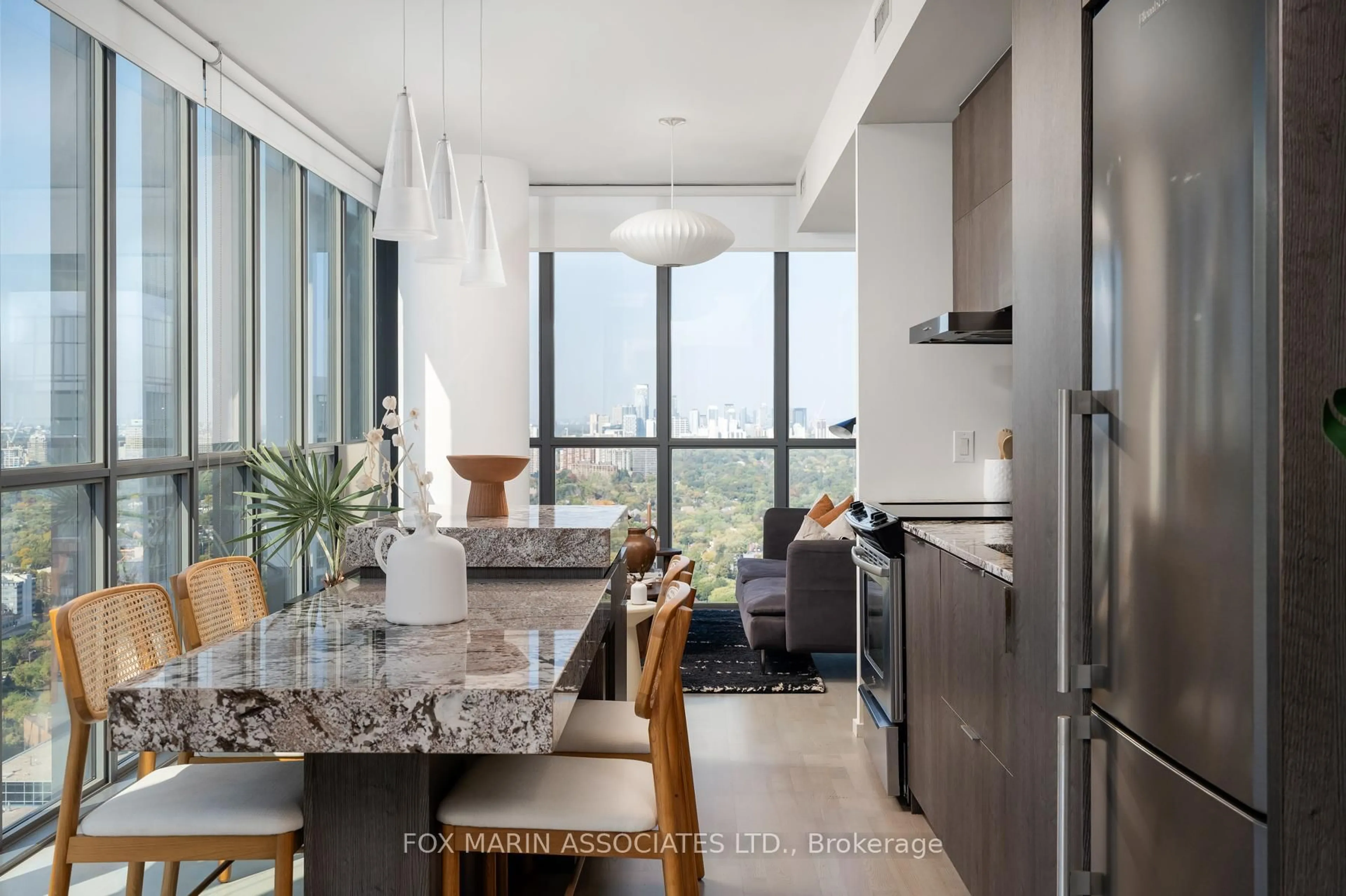 Open concept kitchen, ceramic/tile floor for 101 Charles St #4006, Toronto Ontario M4Y 0A9