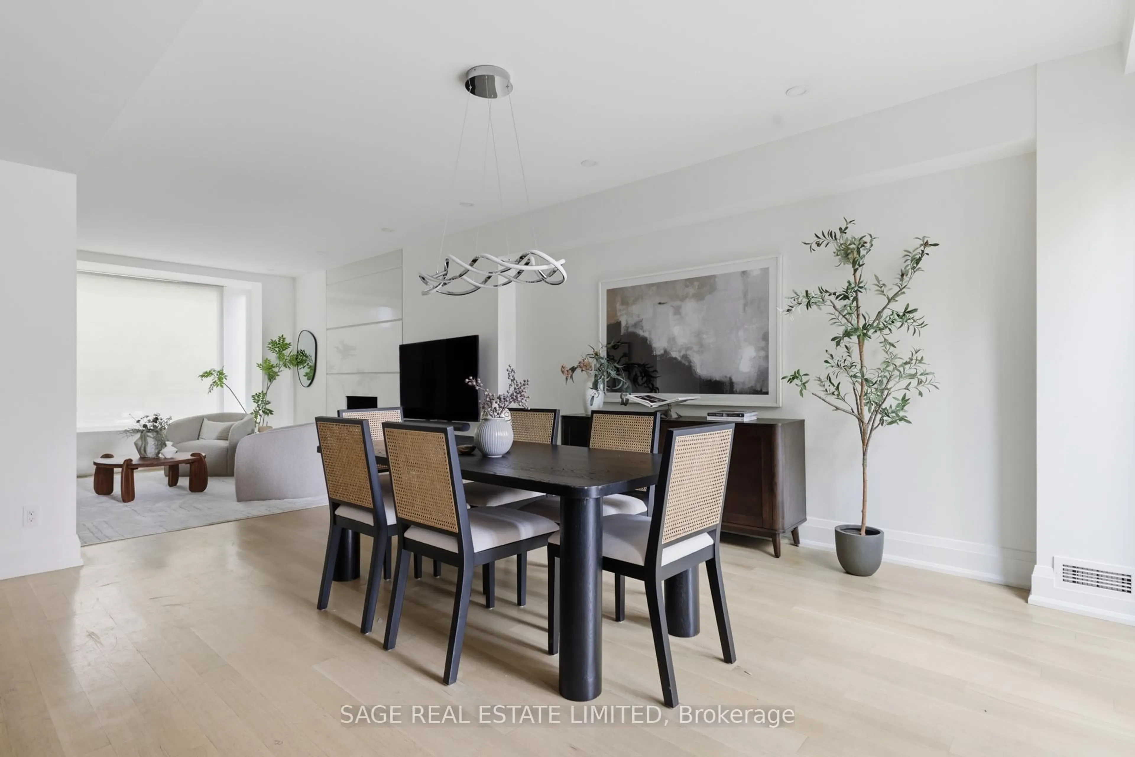 Dining room, wood/laminate floor for 166 Cottingham St, Toronto Ontario M4V 1C3