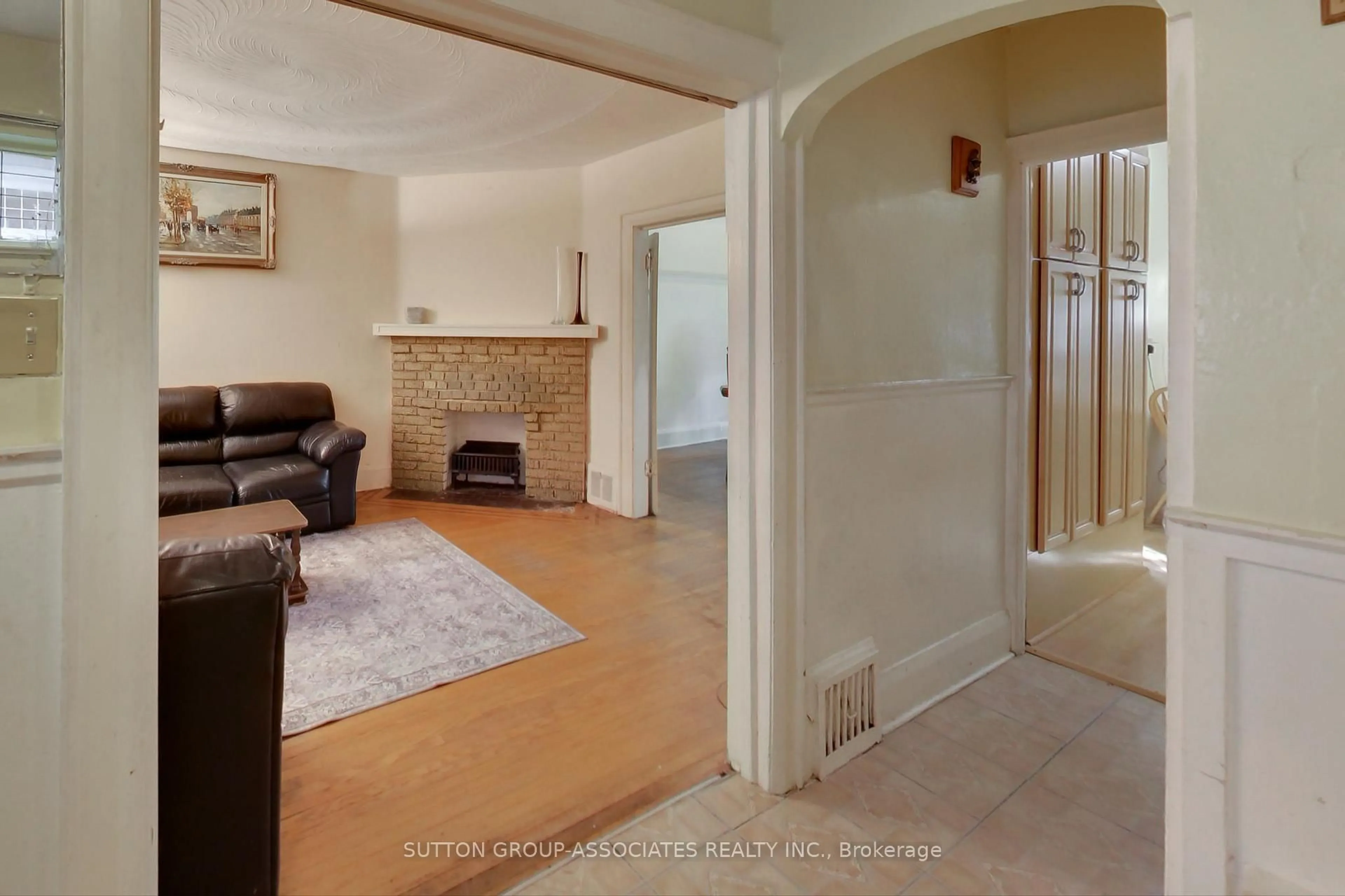 Unknown for 66 Appleton Ave, Toronto Ontario M6E 3A5