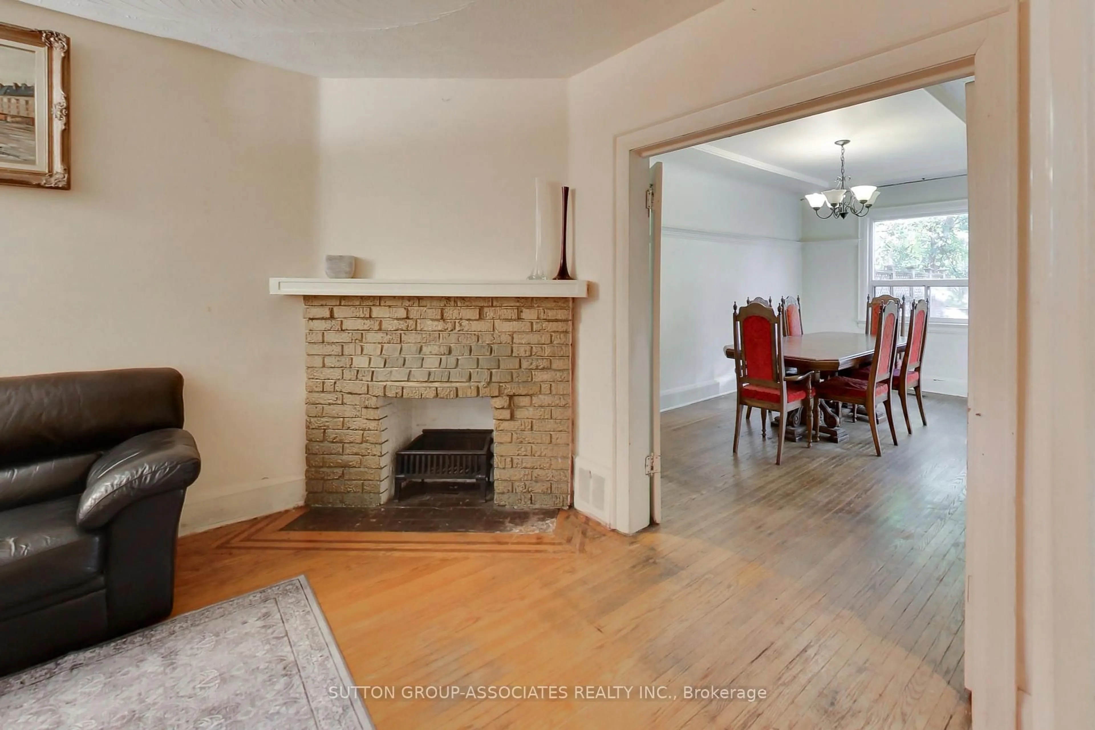 Living room with furniture, unknown for 66 Appleton Ave, Toronto Ontario M6E 3A5