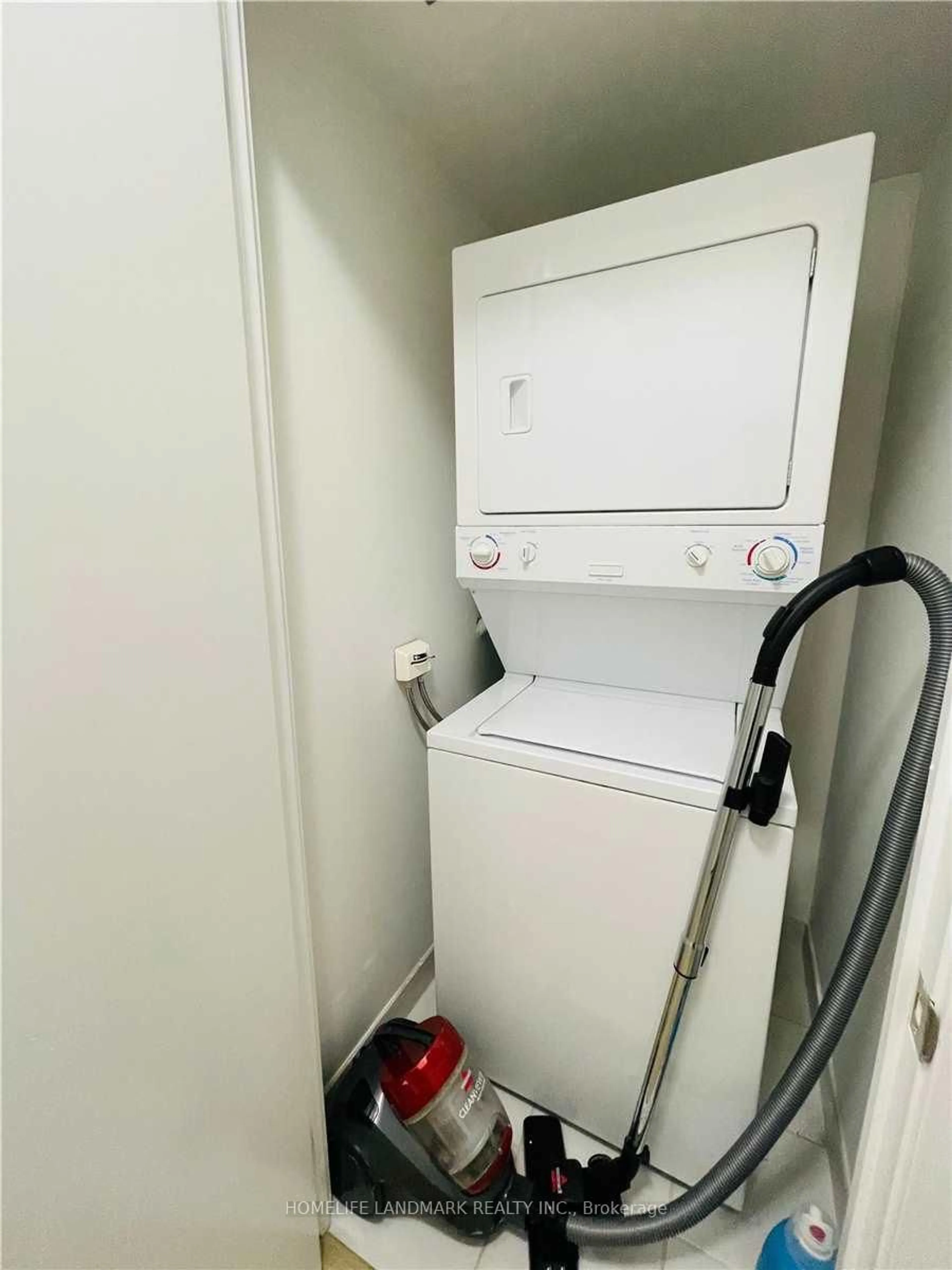 Laundry room for 4K Spadina Ave, Toronto Ontario M5V 3Y9