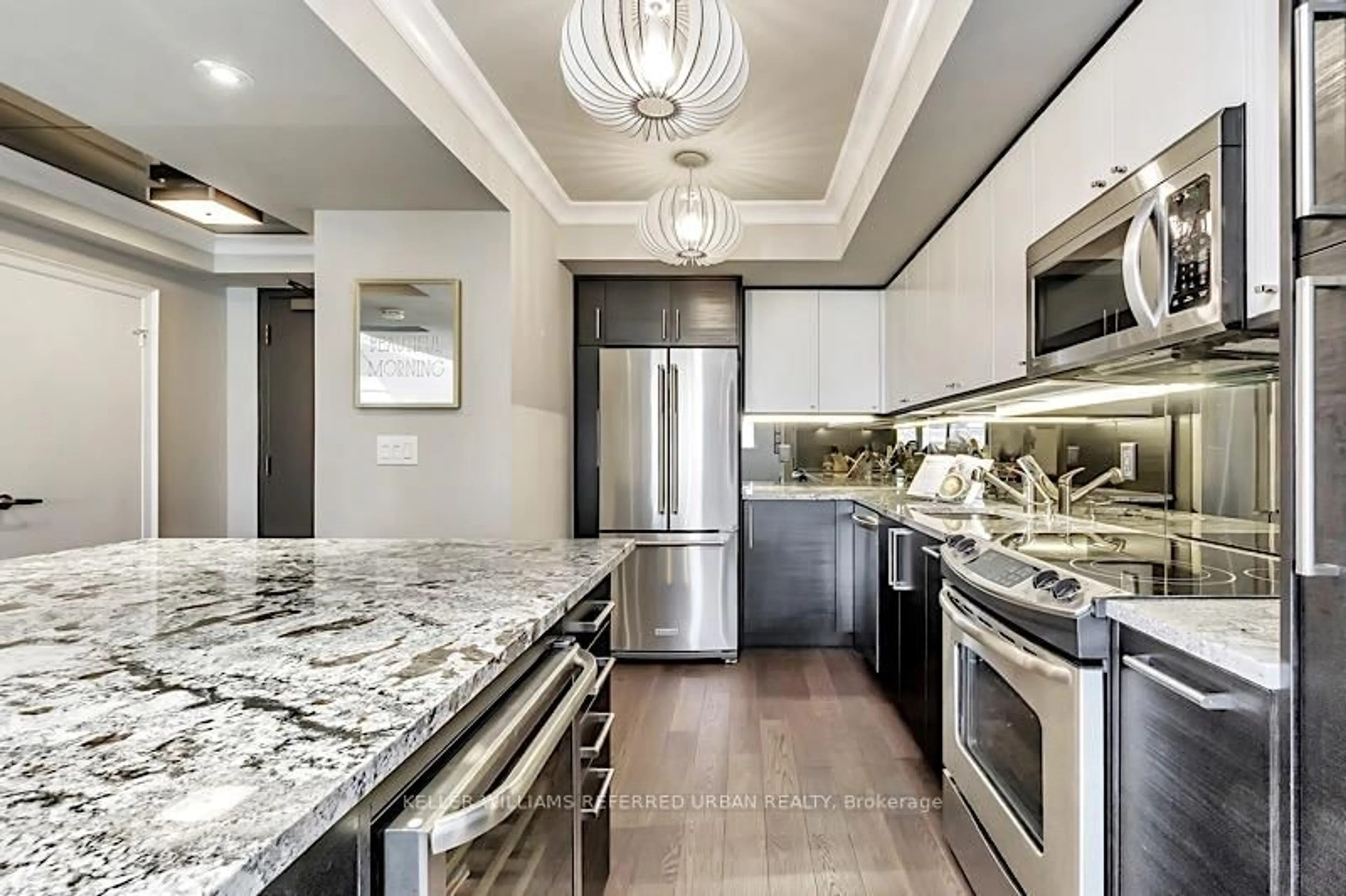 Contemporary kitchen, ceramic/tile floor for 3 Duplex Ave #205, Toronto Ontario M2M 4G6