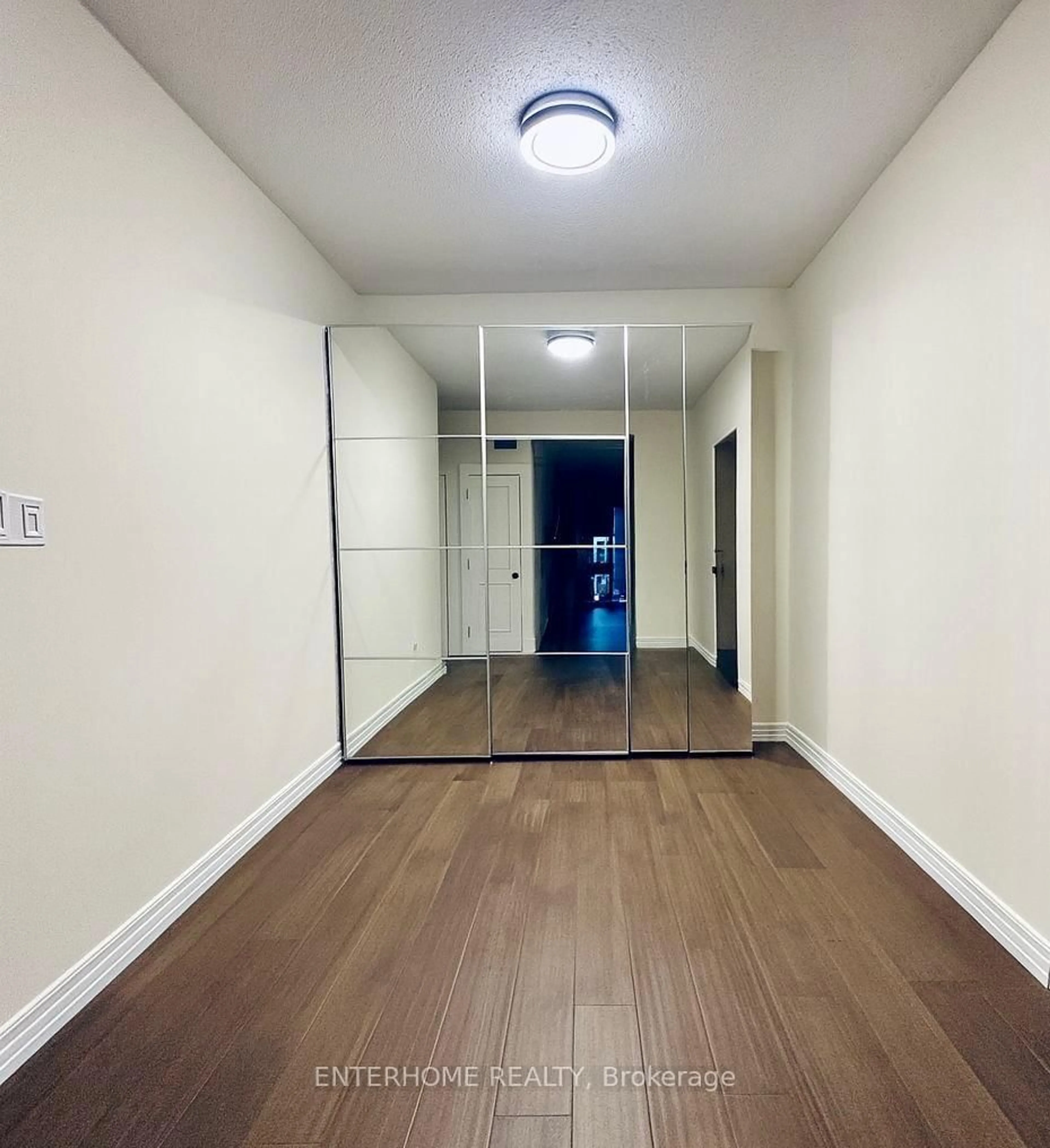 Unknown for 18 Harbour St #2906, Toronto Ontario M5J 2Z6