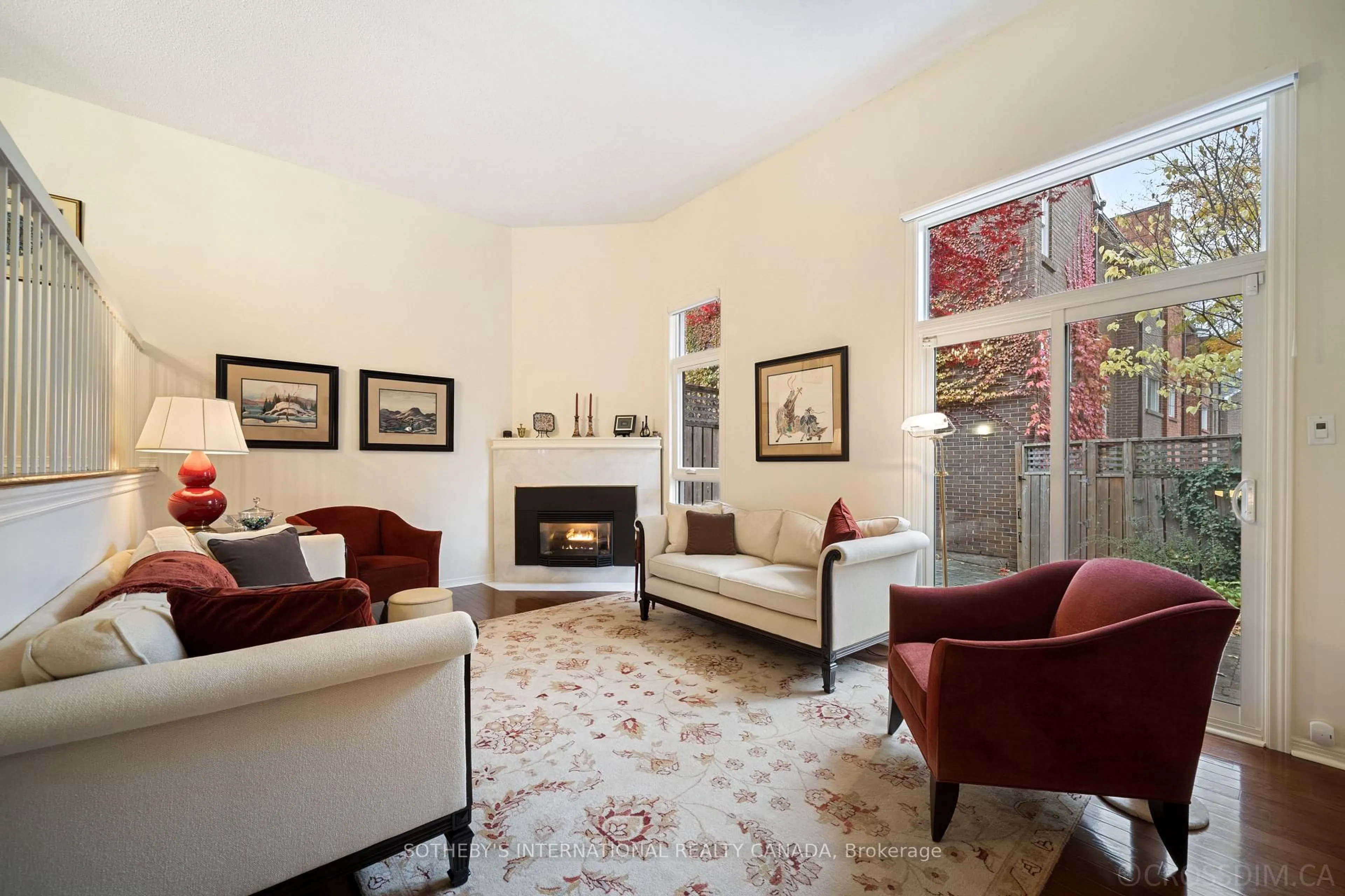 Living room with furniture, ceramic/tile floor for 37 Sylvan Valleyway, Toronto Ontario M5M 4M4