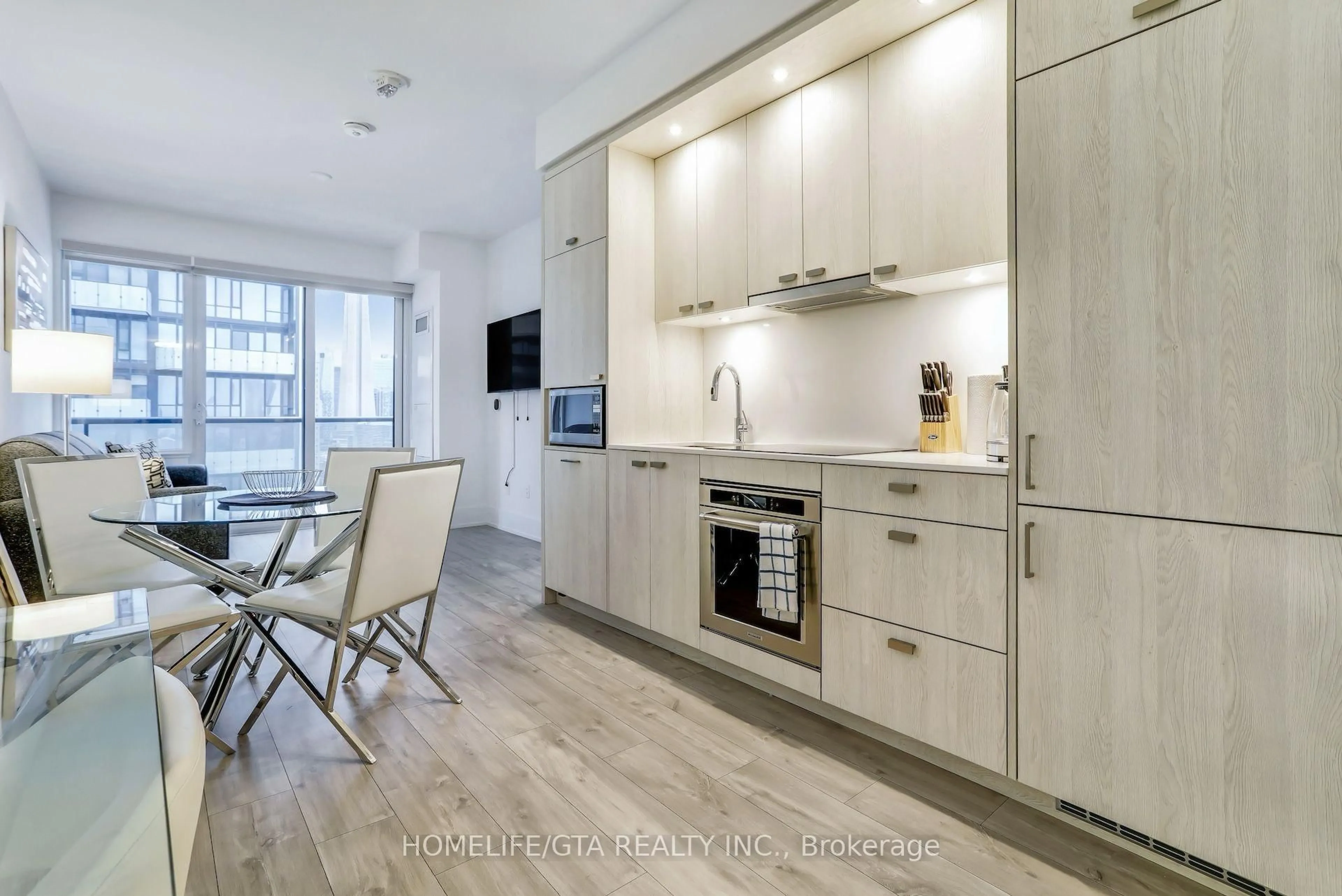 Open concept kitchen, unknown for 480 Front St #1313, Toronto Ontario M5V 0V5