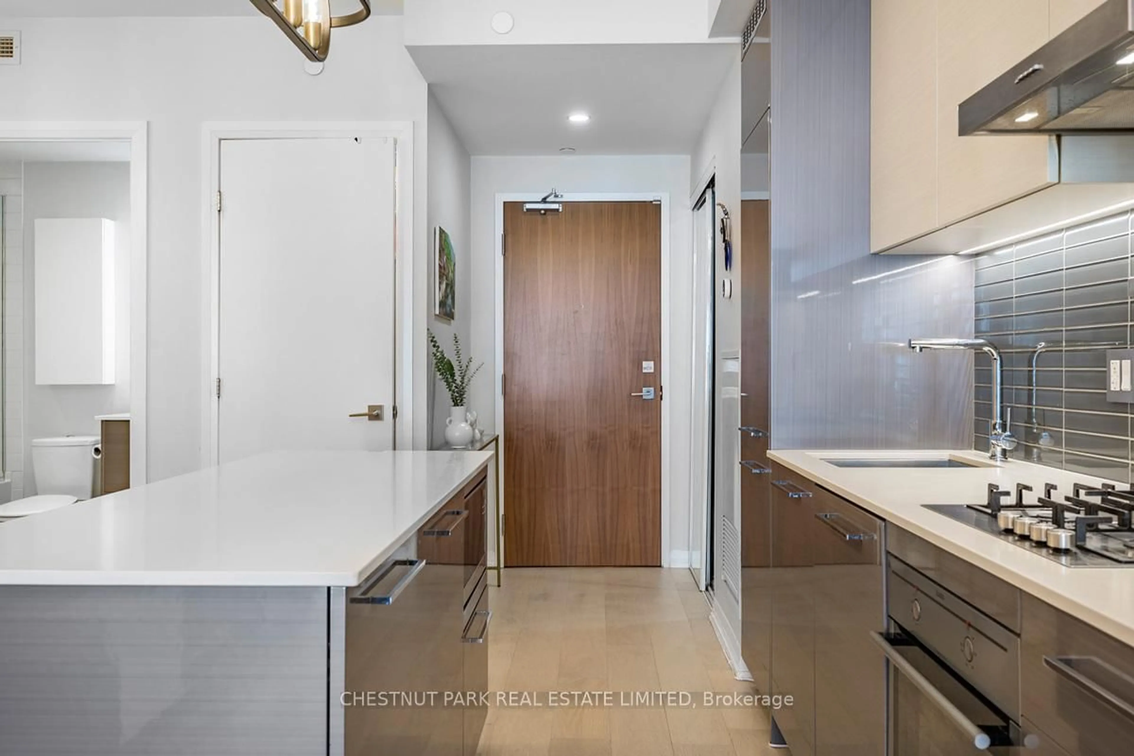 Standard kitchen, ceramic/tile floor for 835 St. Clair Ave #304, Toronto Ontario M6C 0A8