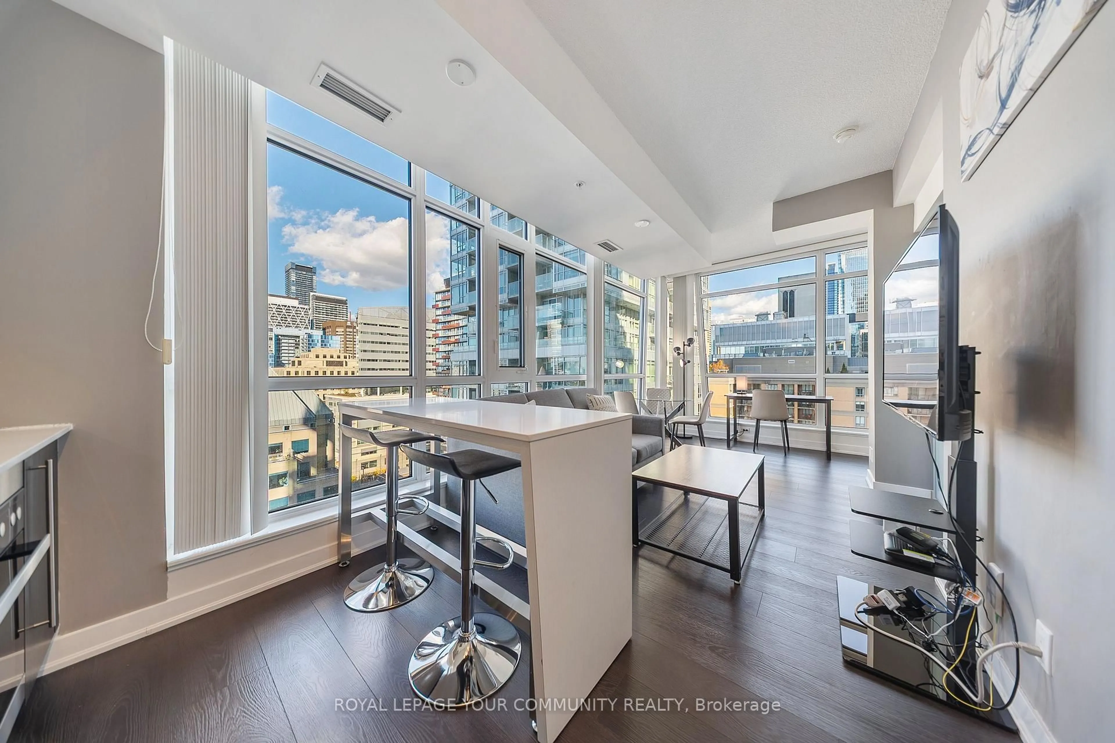 Open concept kitchen, unknown for 30 Nelson St #1602, Toronto Ontario M5V 0H5