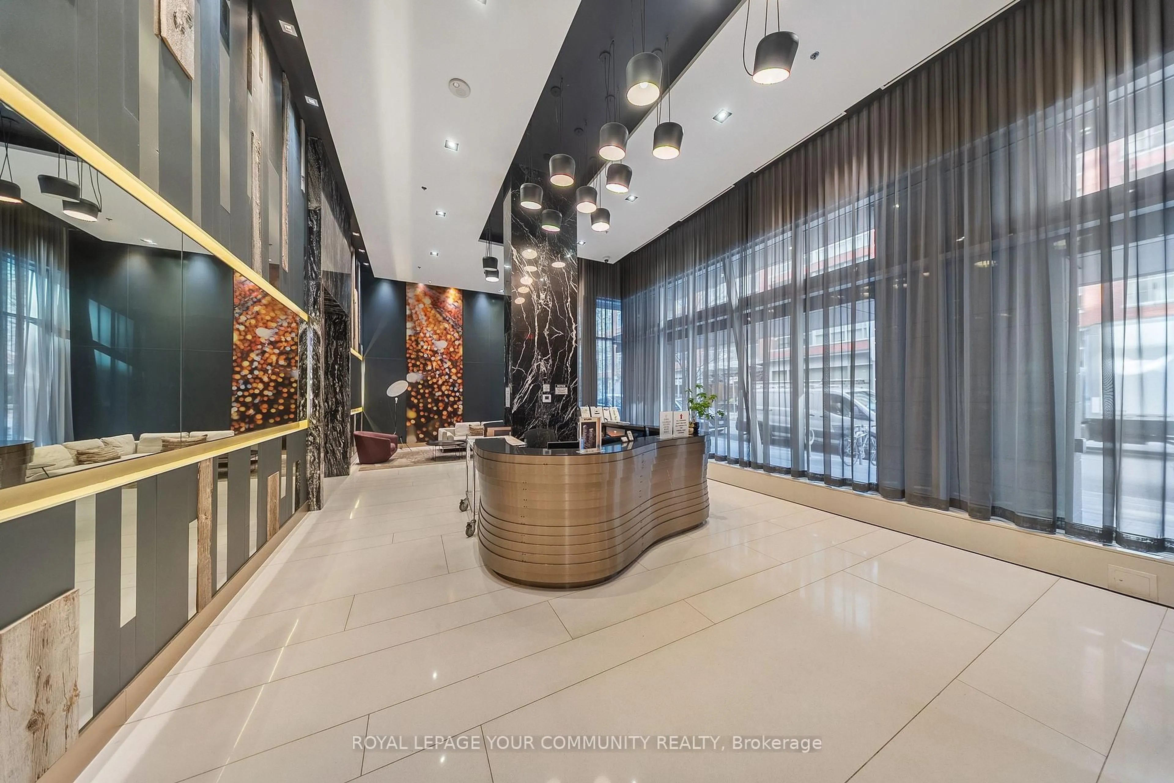 Lobby for 30 Nelson St #1602, Toronto Ontario M5V 0H5