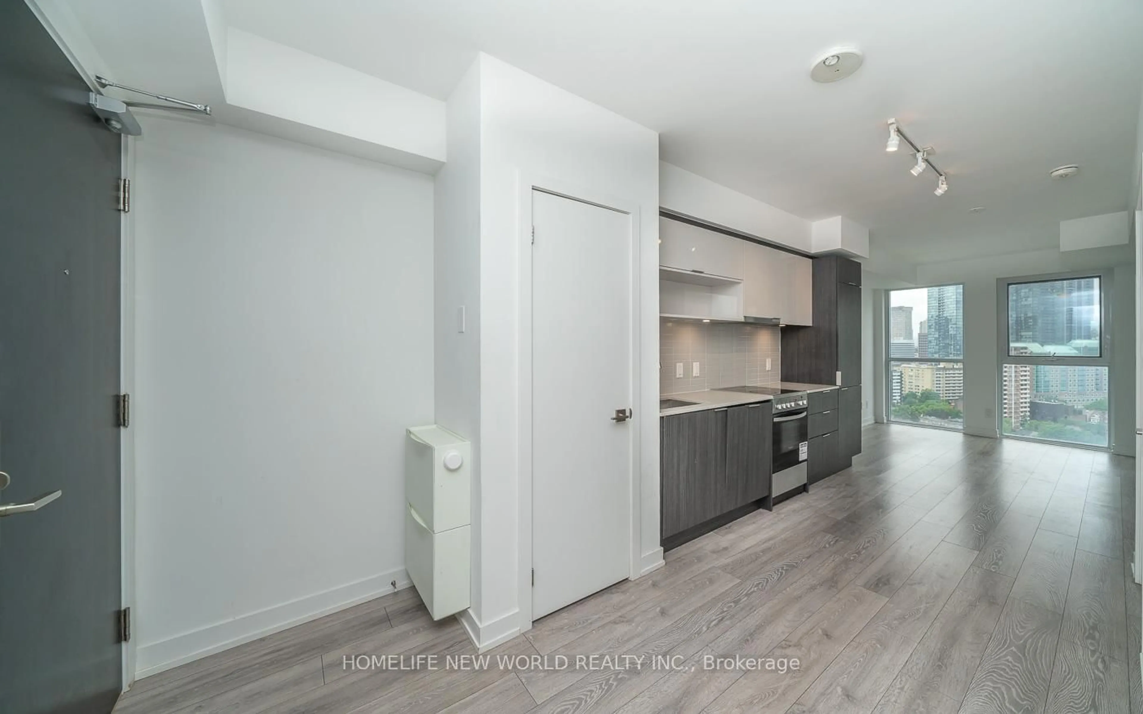 Open concept kitchen, unknown for 159 Wellesley St #1811, Toronto Ontario M4Y 0H5