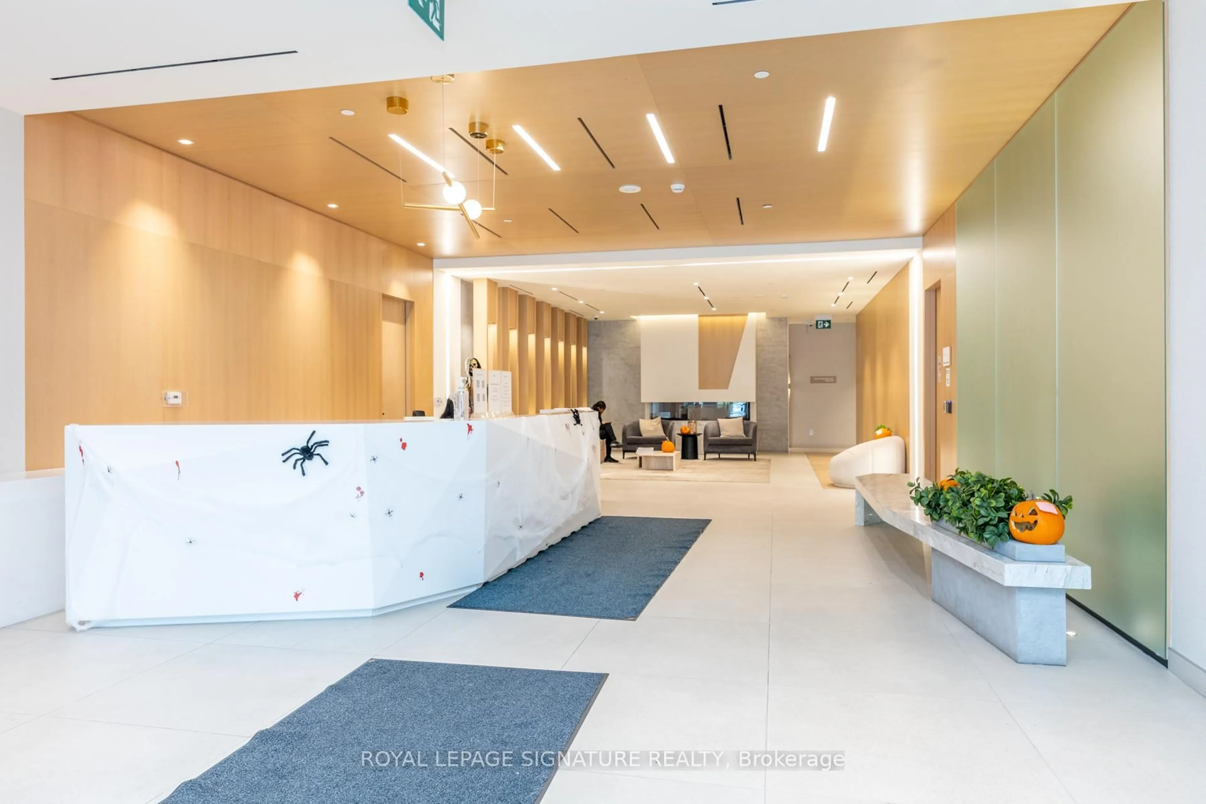 Indoor foyer for 5 Defries St #2911, Toronto Ontario M5A 0W7