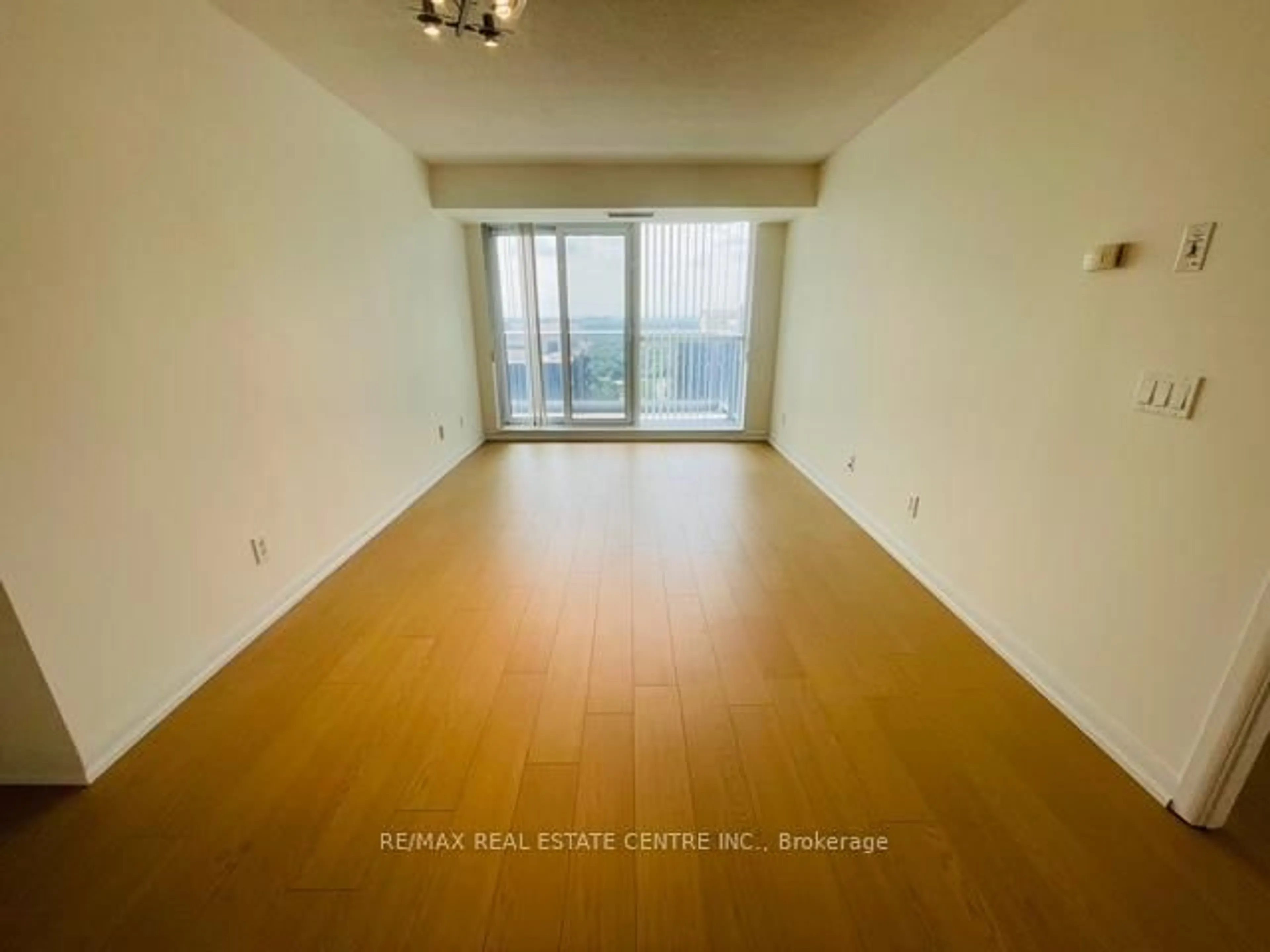 A pic of a room for 4968 Yonge St #3303, Toronto Ontario M2N 7G9