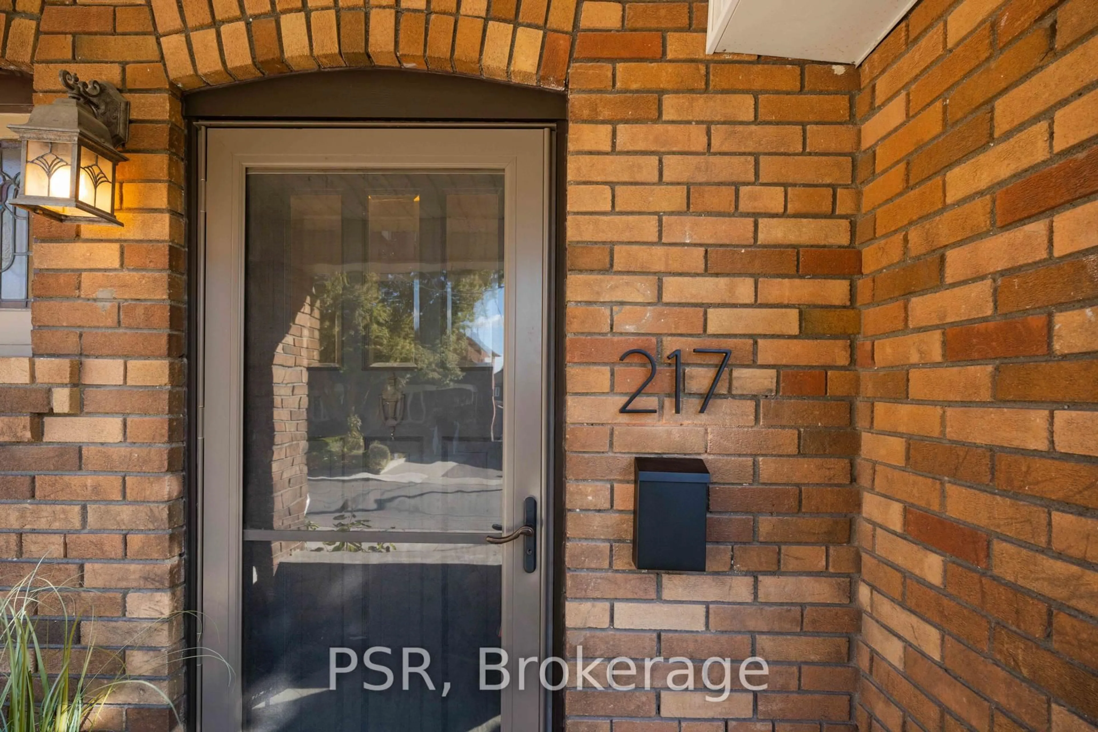 Indoor foyer for 217 Northcliffe Blvd, Toronto Ontario M6E 3K8