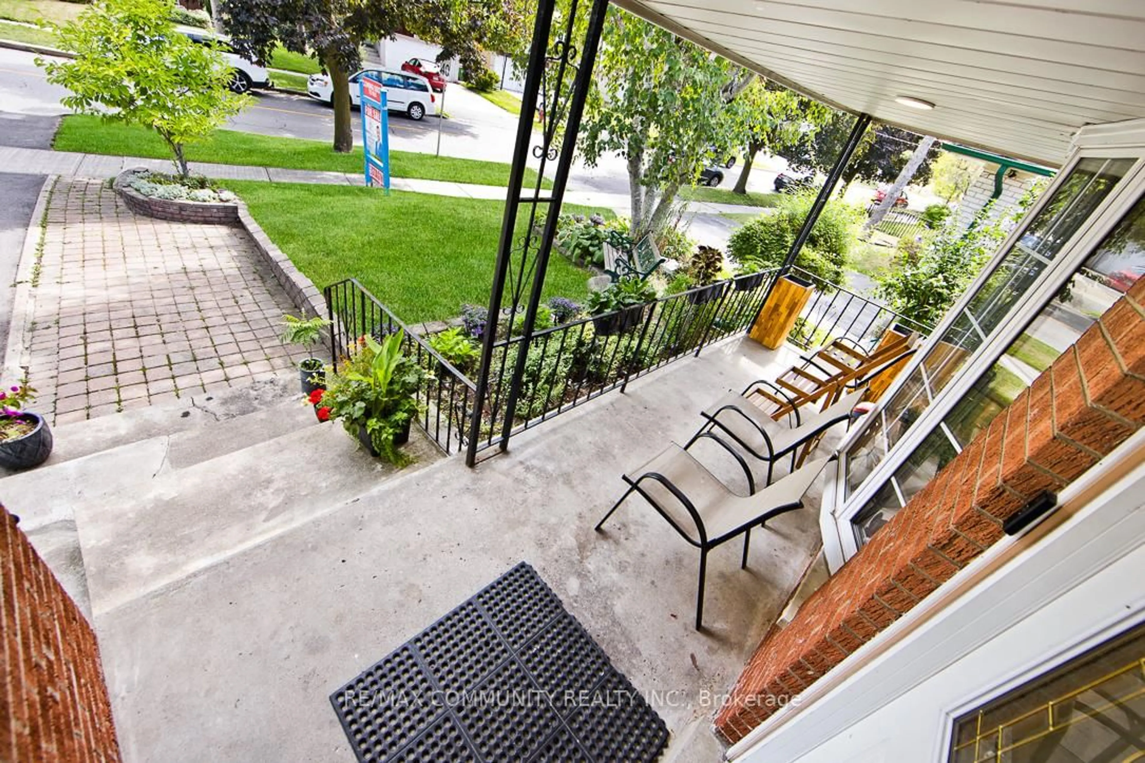 Patio, street for 168 Kingslake Rd, Toronto Ontario M2J 3G3