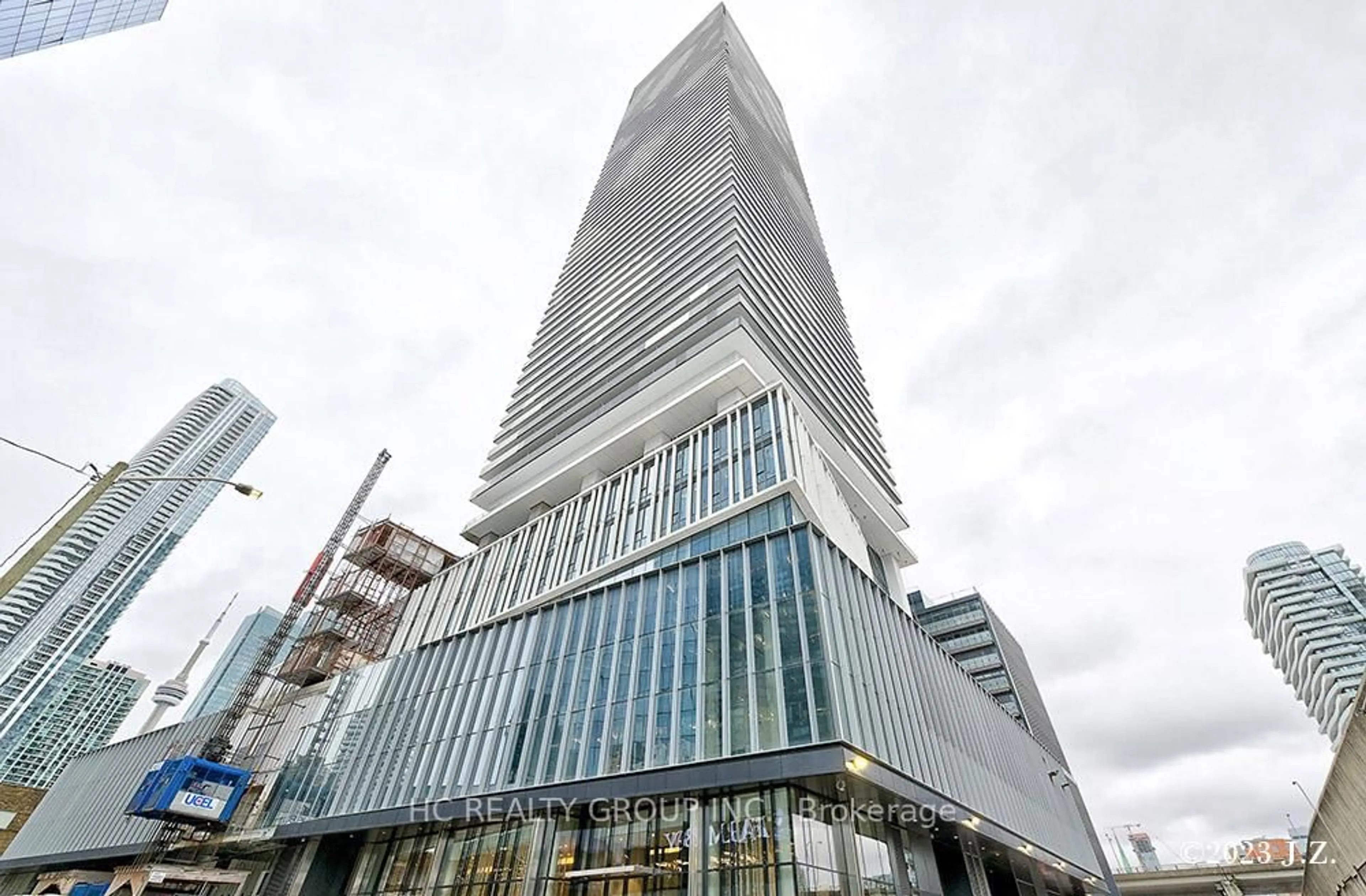 Indoor foyer for 138 Downes St #3907, Toronto Ontario M5E 0E4