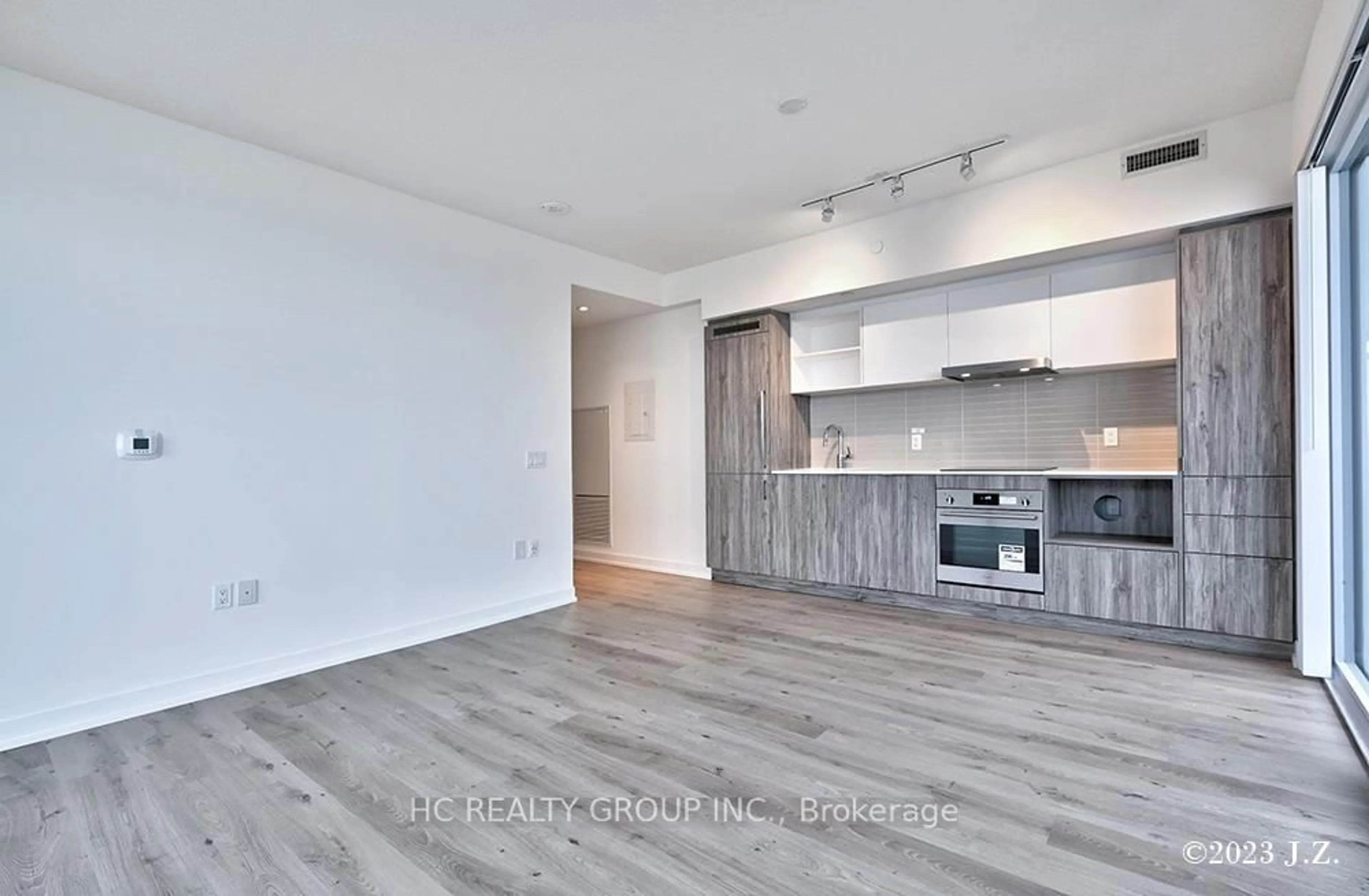 A pic of a room for 138 Downes St #3907, Toronto Ontario M5E 0E4