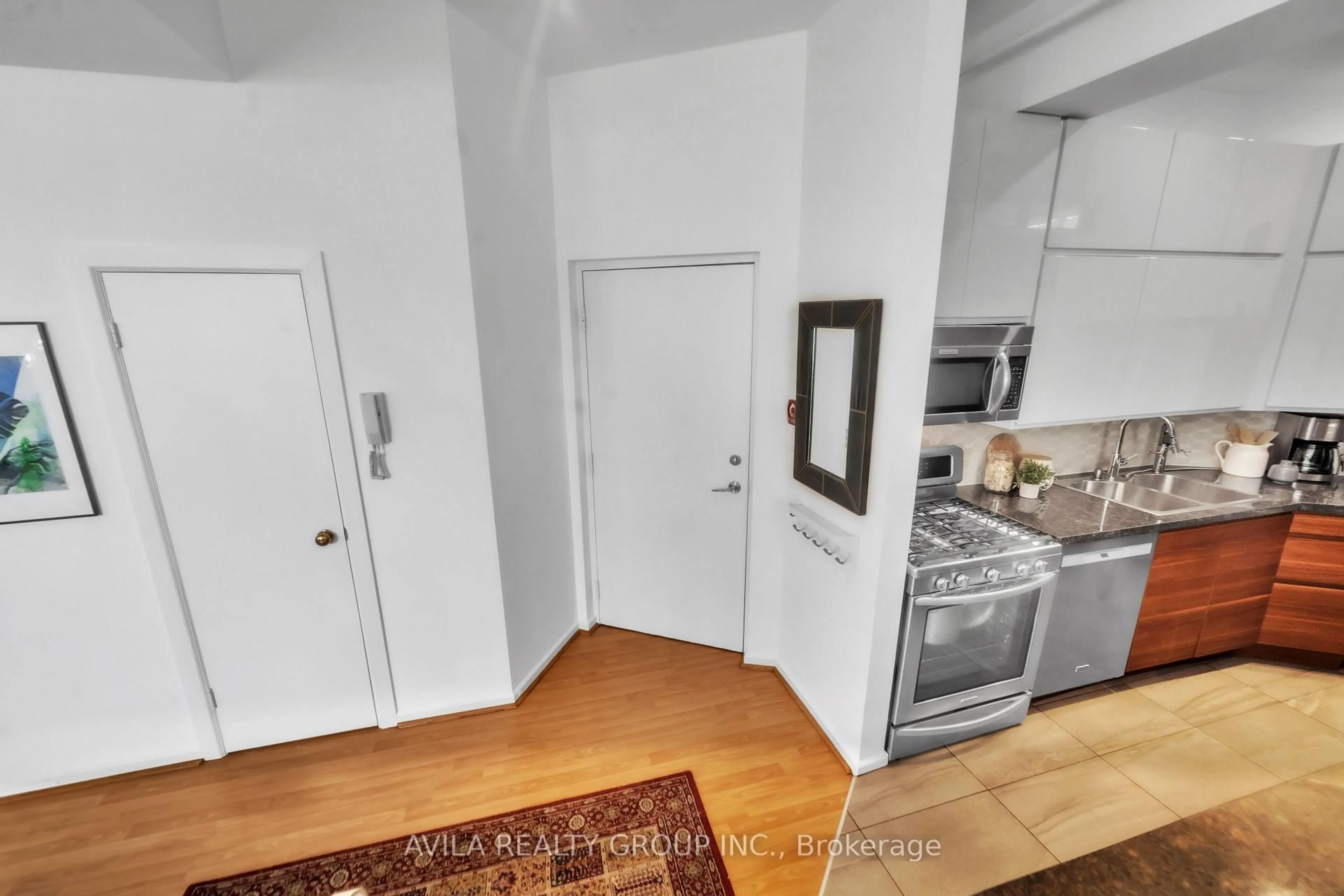 Unknown for 75 Markham St #7, Toronto Ontario M6J 2G4