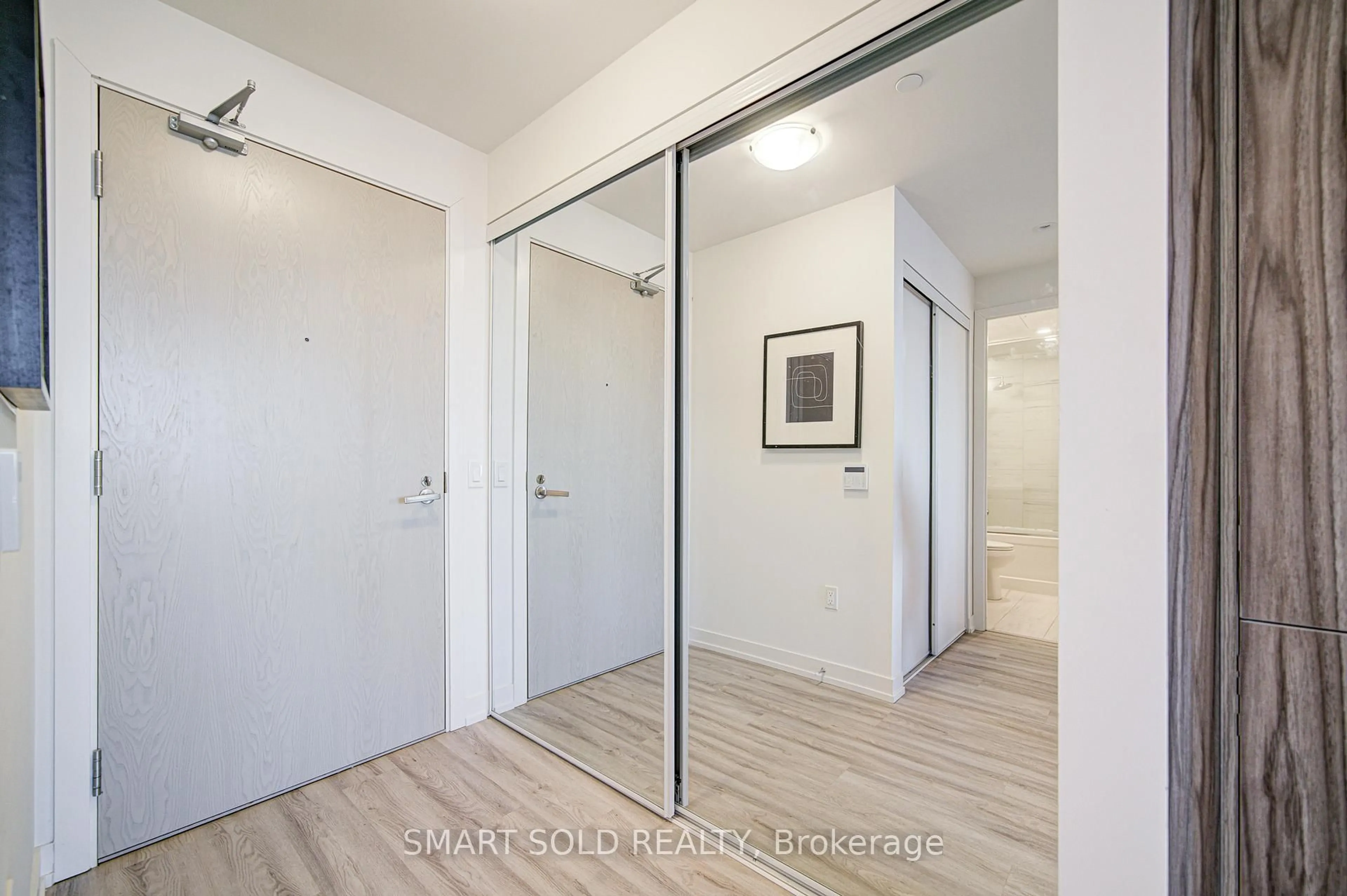 Unknown for 55 Cooper St #5802, Toronto Ontario M5E 0G1