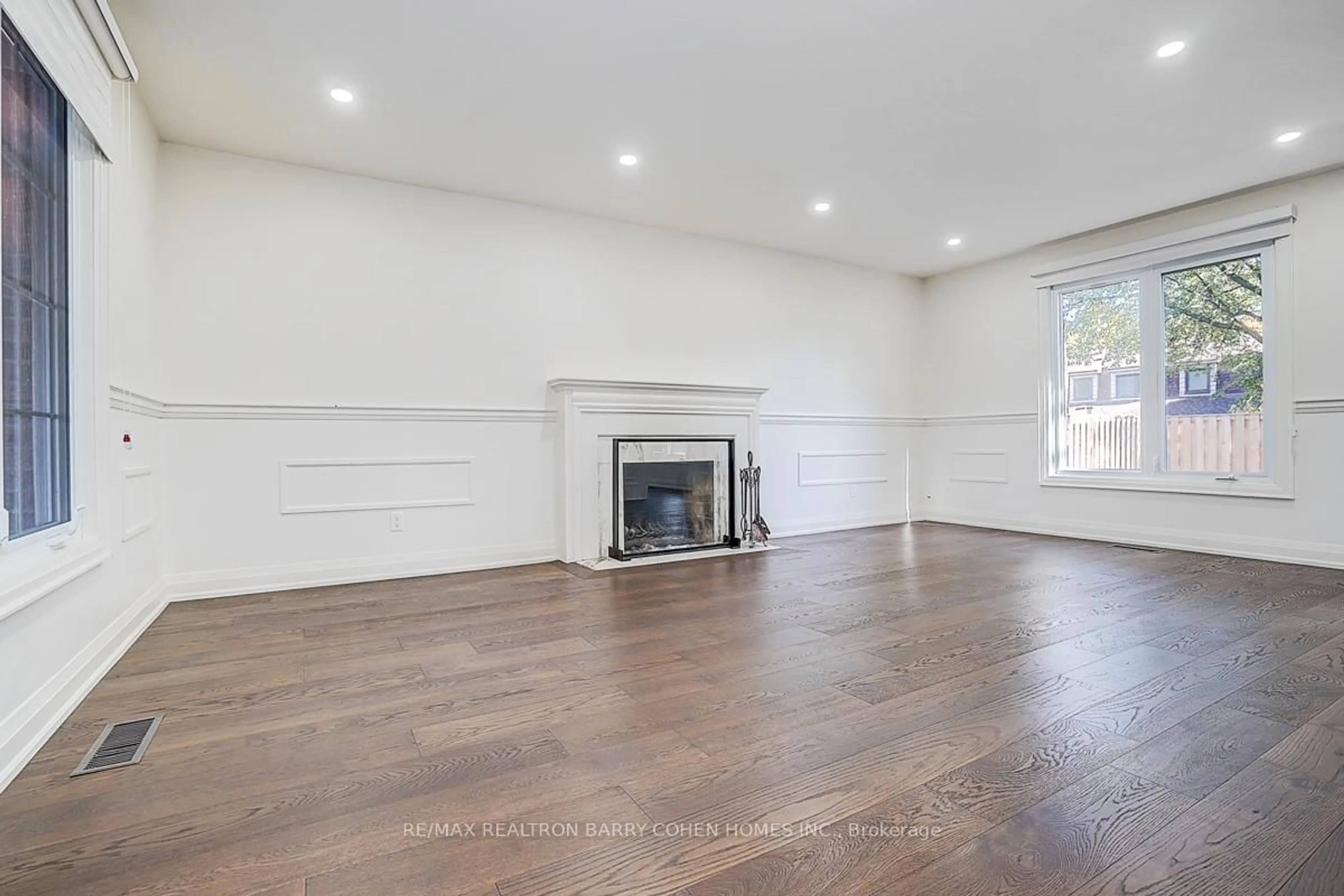 A pic of a room for 11 Elkpath Ave, Toronto Ontario M2L 2V9