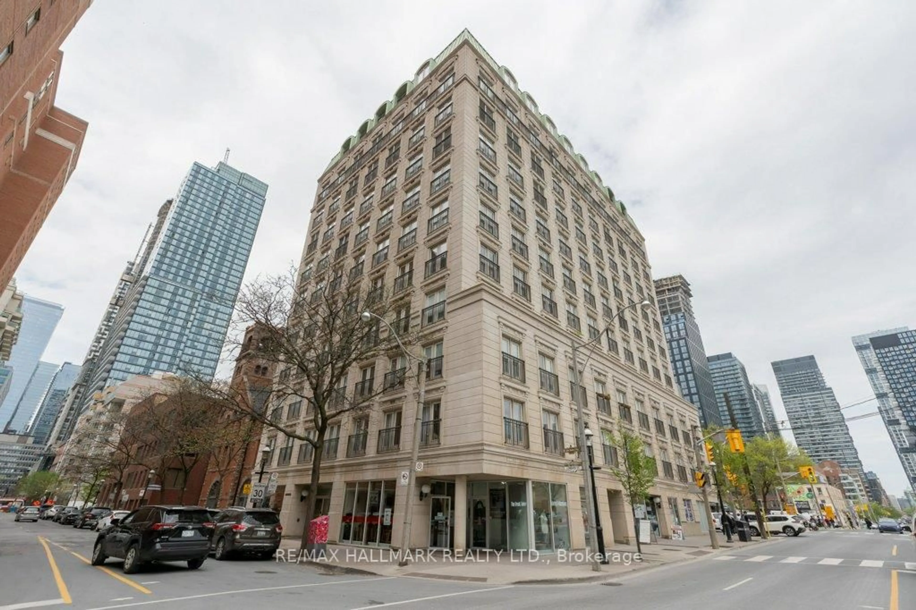 Unknown for 120 Lombard St #701, Toronto Ontario M5C 3H5