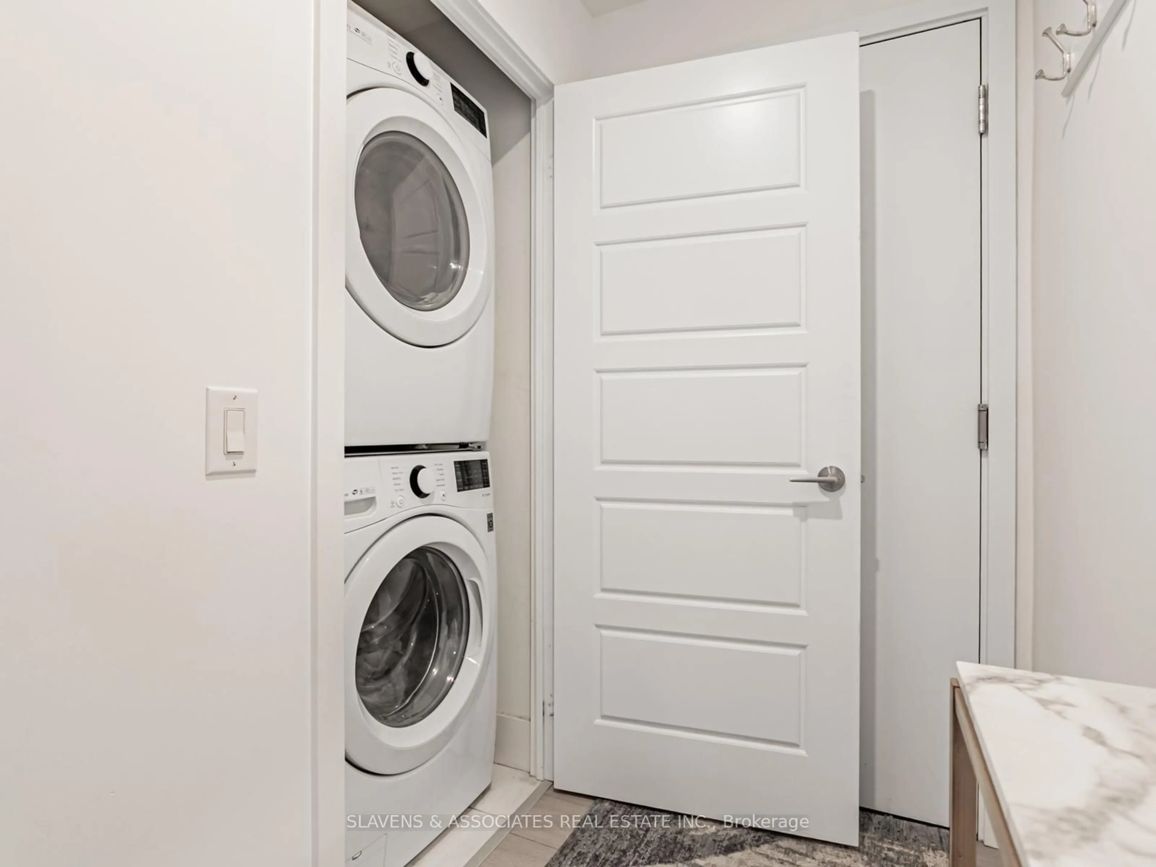 Laundry room for 120 Parliament St #2202, Toronto Ontario M5A 0N6