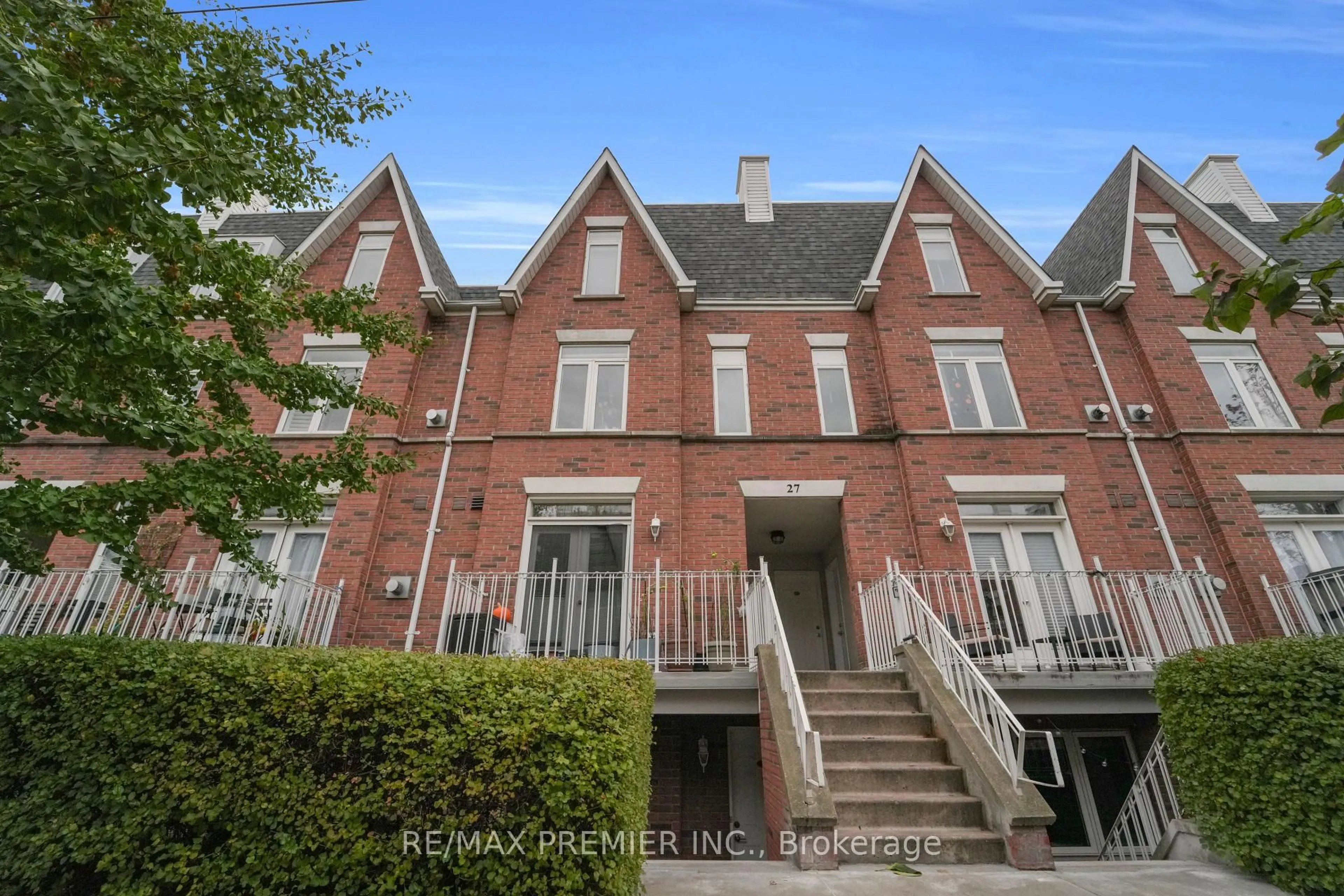 Home with brick exterior material, street for 27 Sudbury St #2704, Toronto Ontario M6J 3W6