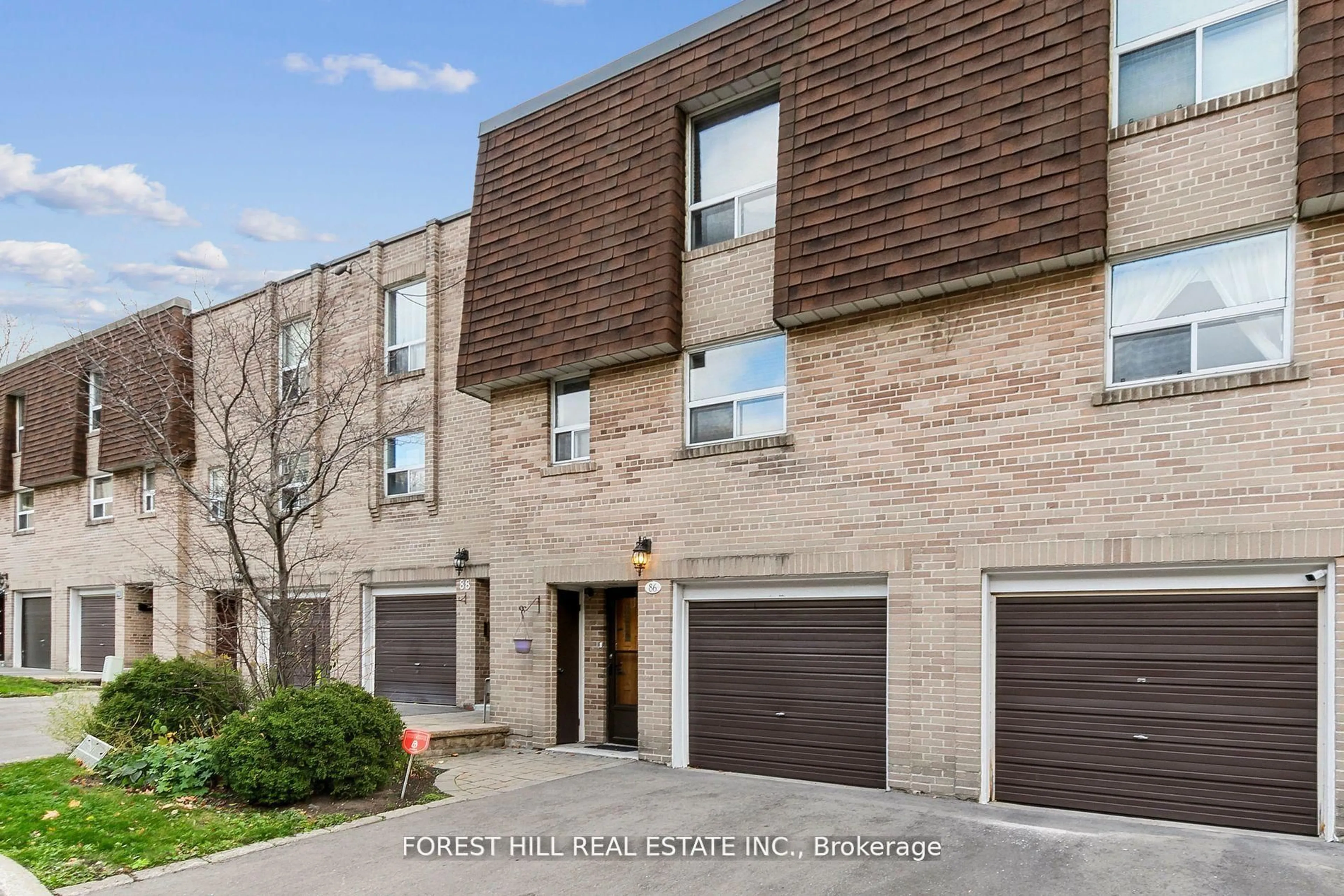 Home with brick exterior material, street for 86 Village Greenway, Toronto Ontario M2J 1K8