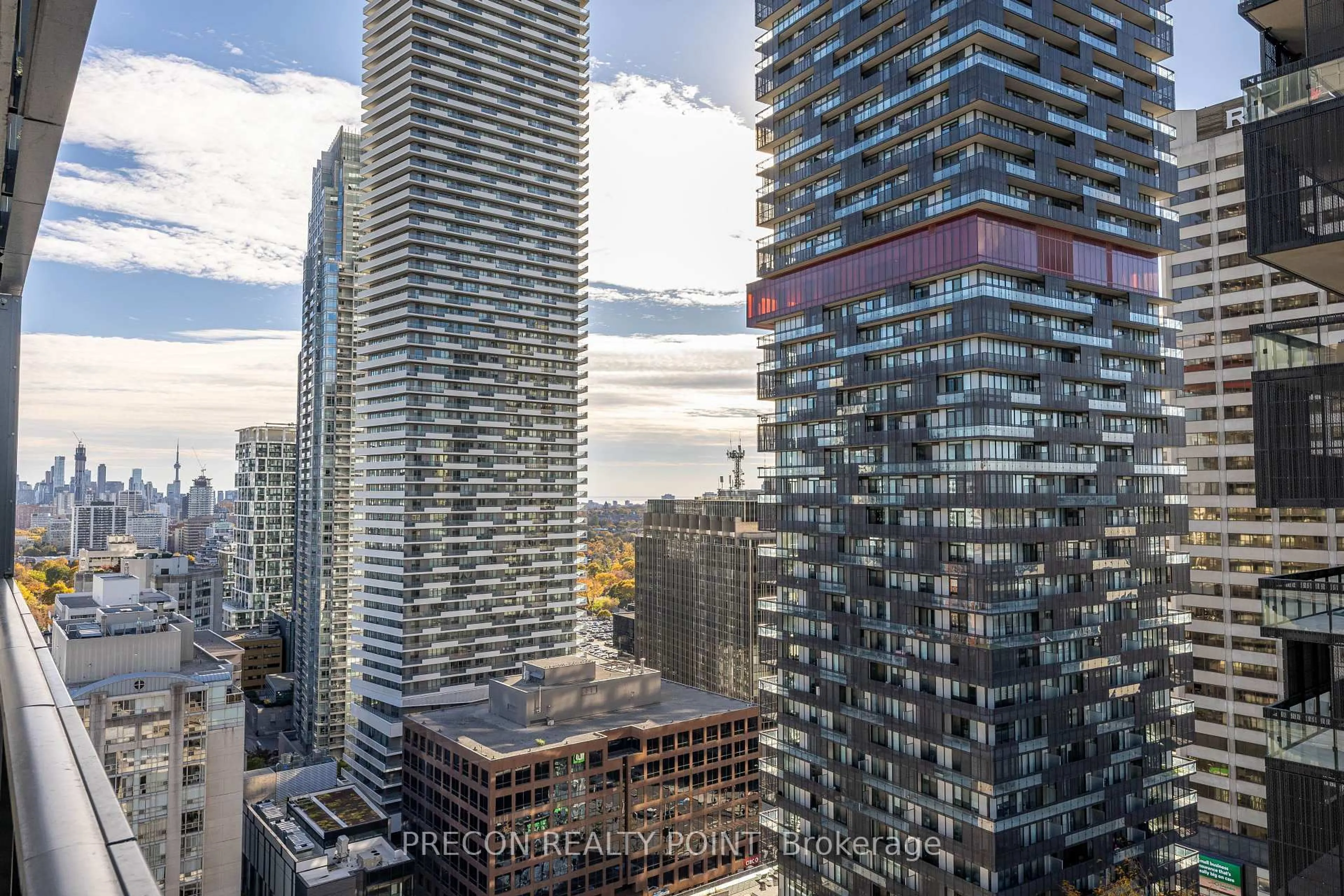 A pic from outside/outdoor area/front of a property/back of a property/a pic from drone, city buildings view from balcony for 39 Roehampton Ave #1906, Toronto Ontario M4P 0G1