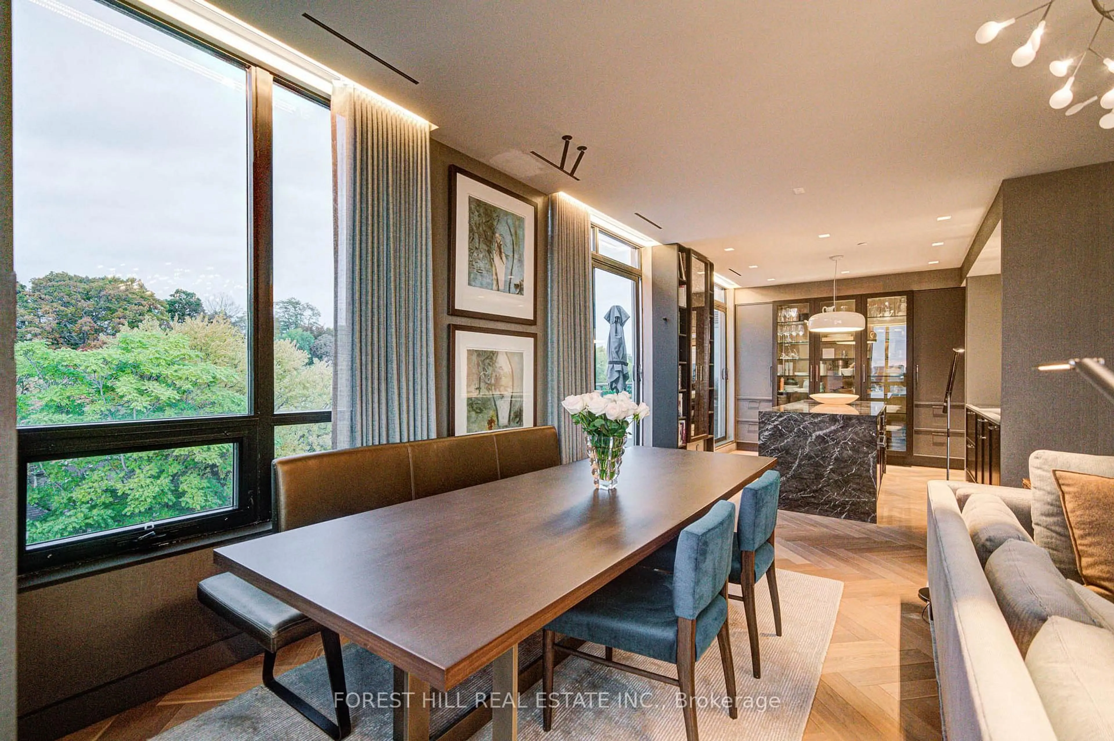 Dining room, unknown for 377 Madison Ave #706, Toronto Ontario M4V 3E1