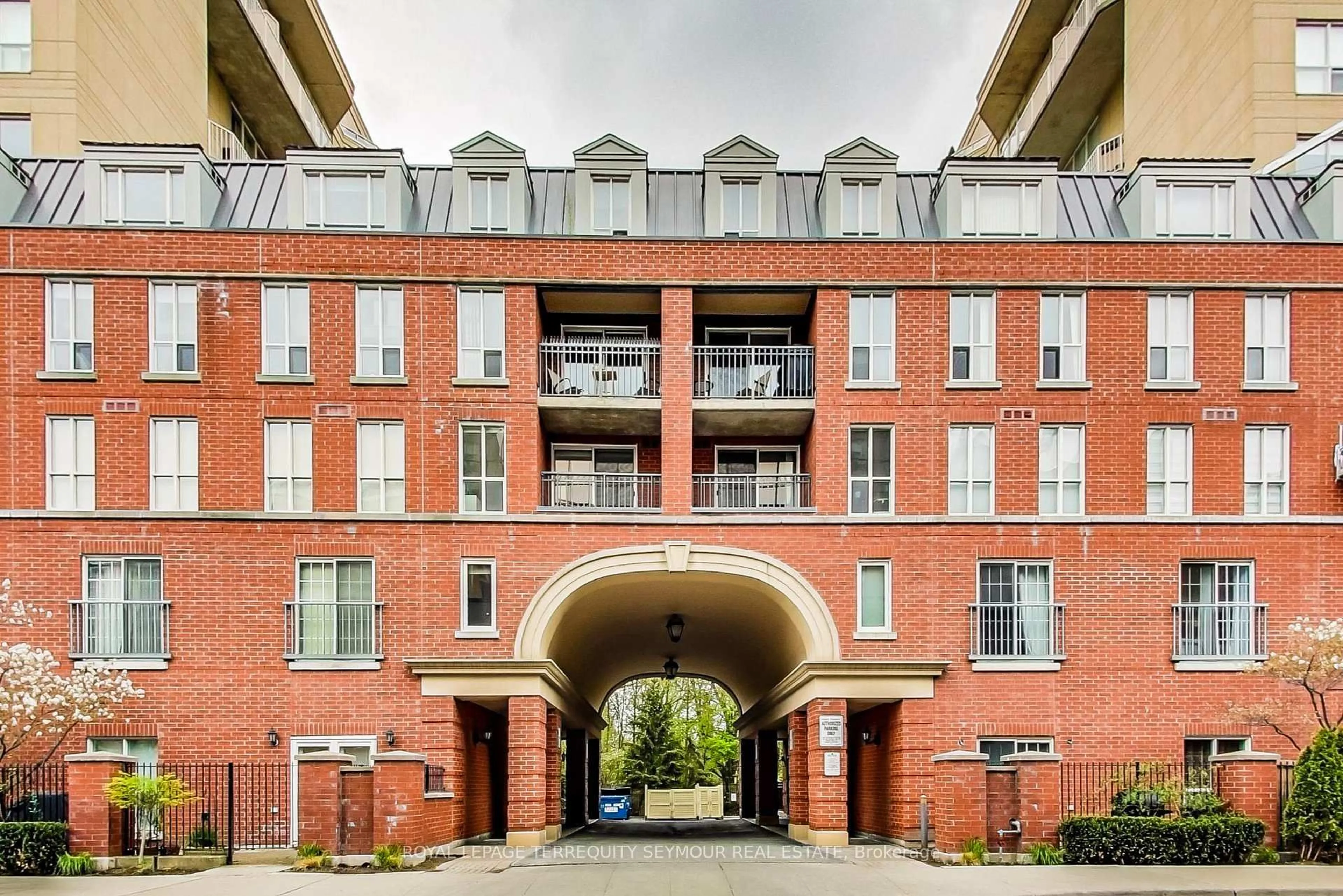 Unknown for 139 Merton St #448, Toronto Ontario M4S 3G7