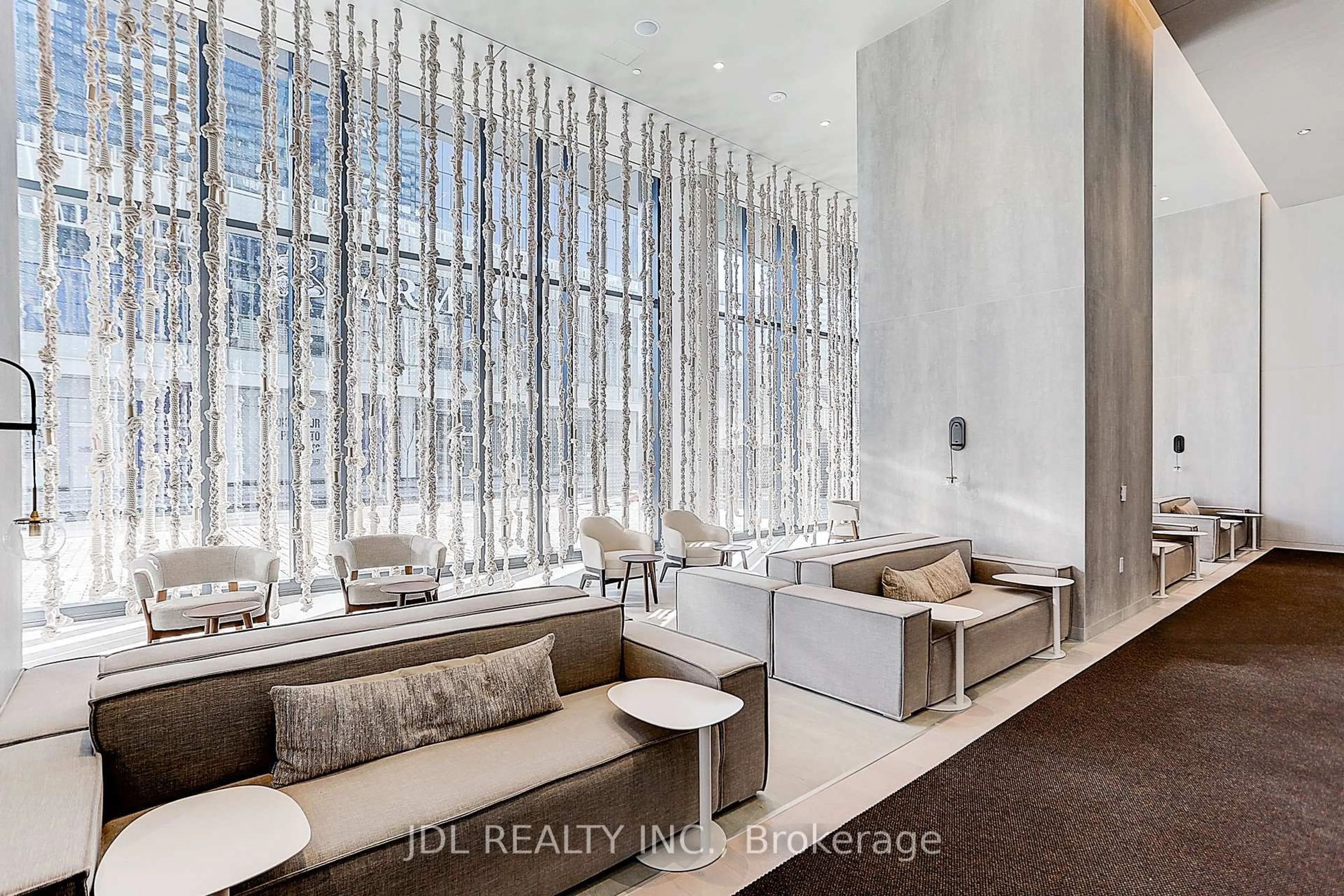 Unknown for 138 Downes St #5103, Toronto Ontario M5E 0E4