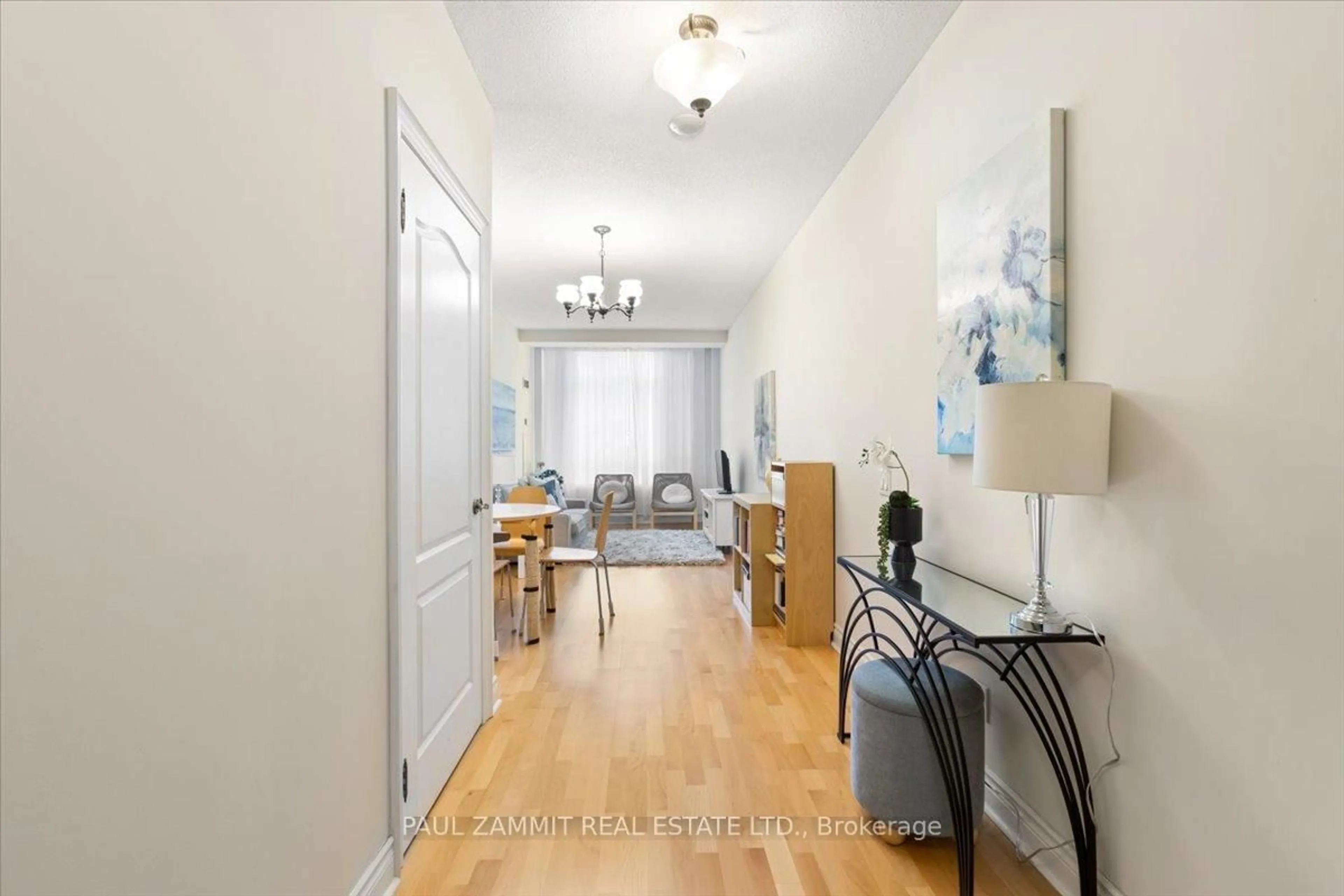 Indoor entryway for 1 Clairtrell Rd #101, Toronto Ontario M2N 7H6